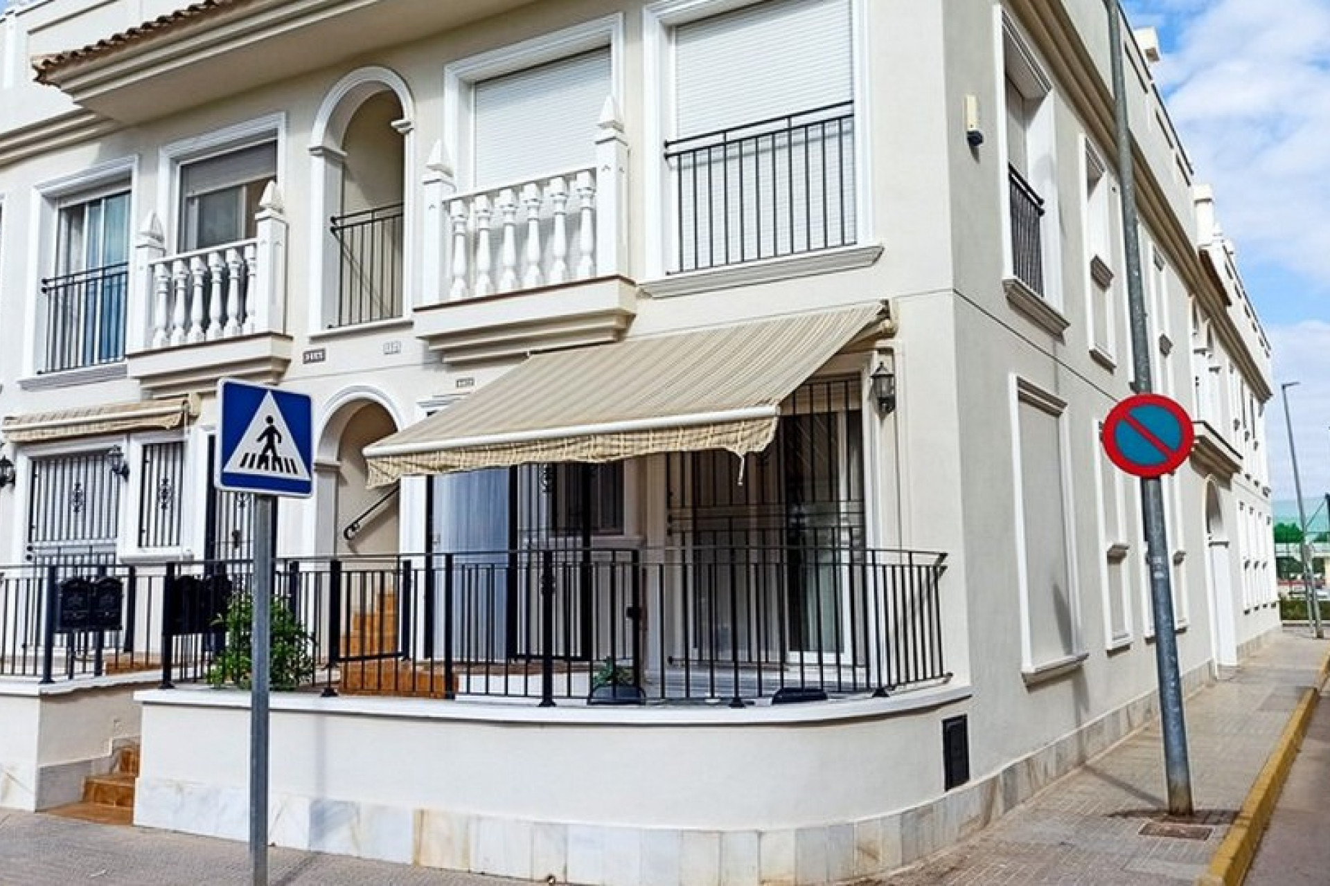 Resale - Apartment -
Formentera del Segura