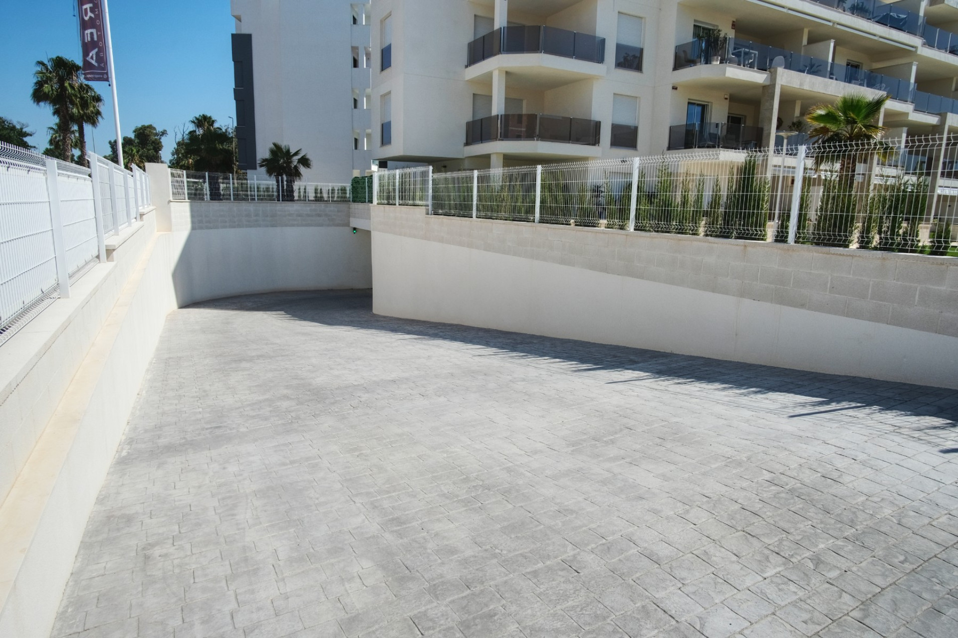 Resale - Apartment -
Guardamar del Segura - El Raso