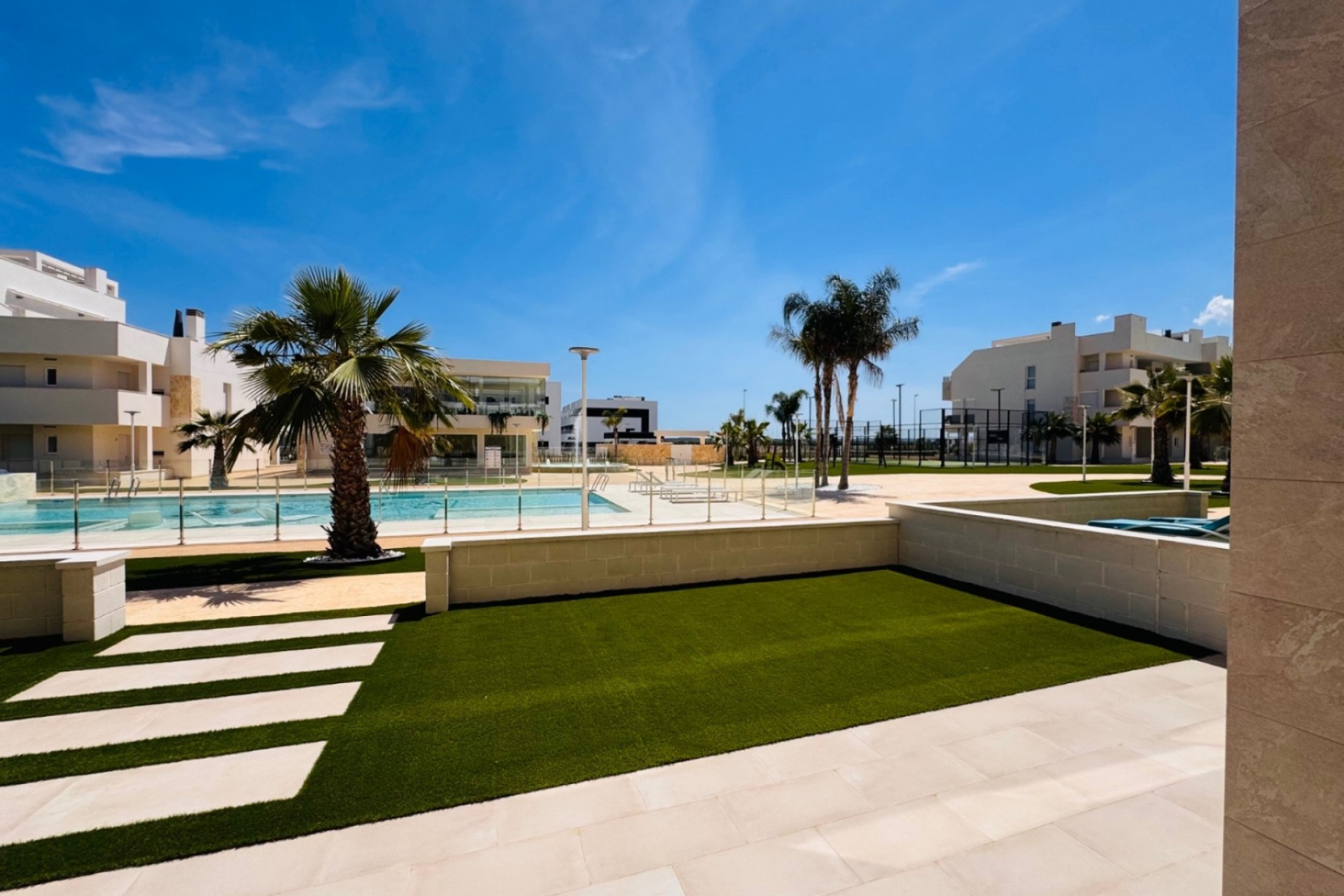 Resale - Apartment -
Guardamar del Segura - El Raso