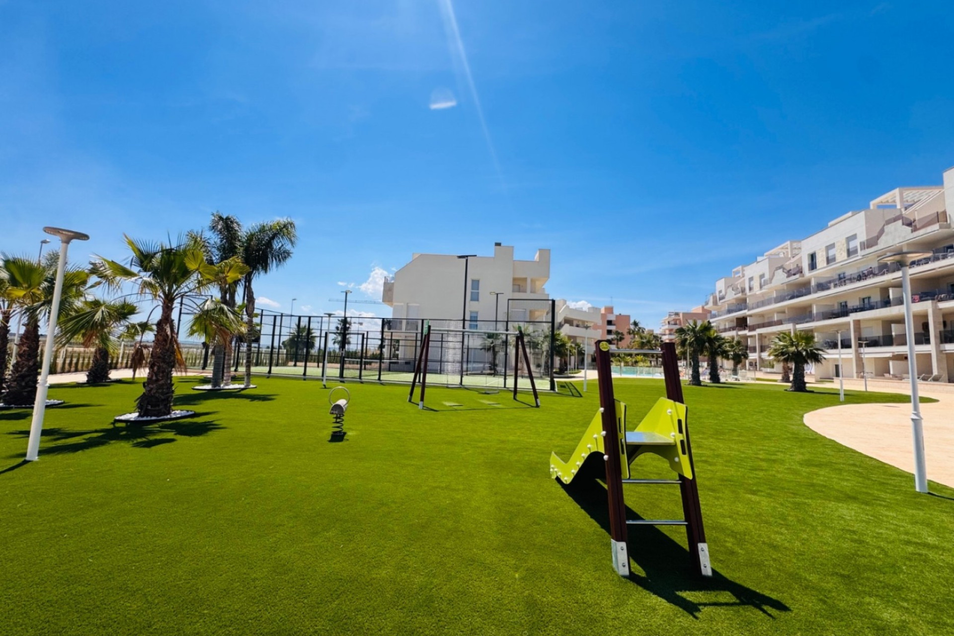 Resale - Apartment -
Guardamar del Segura - El Raso