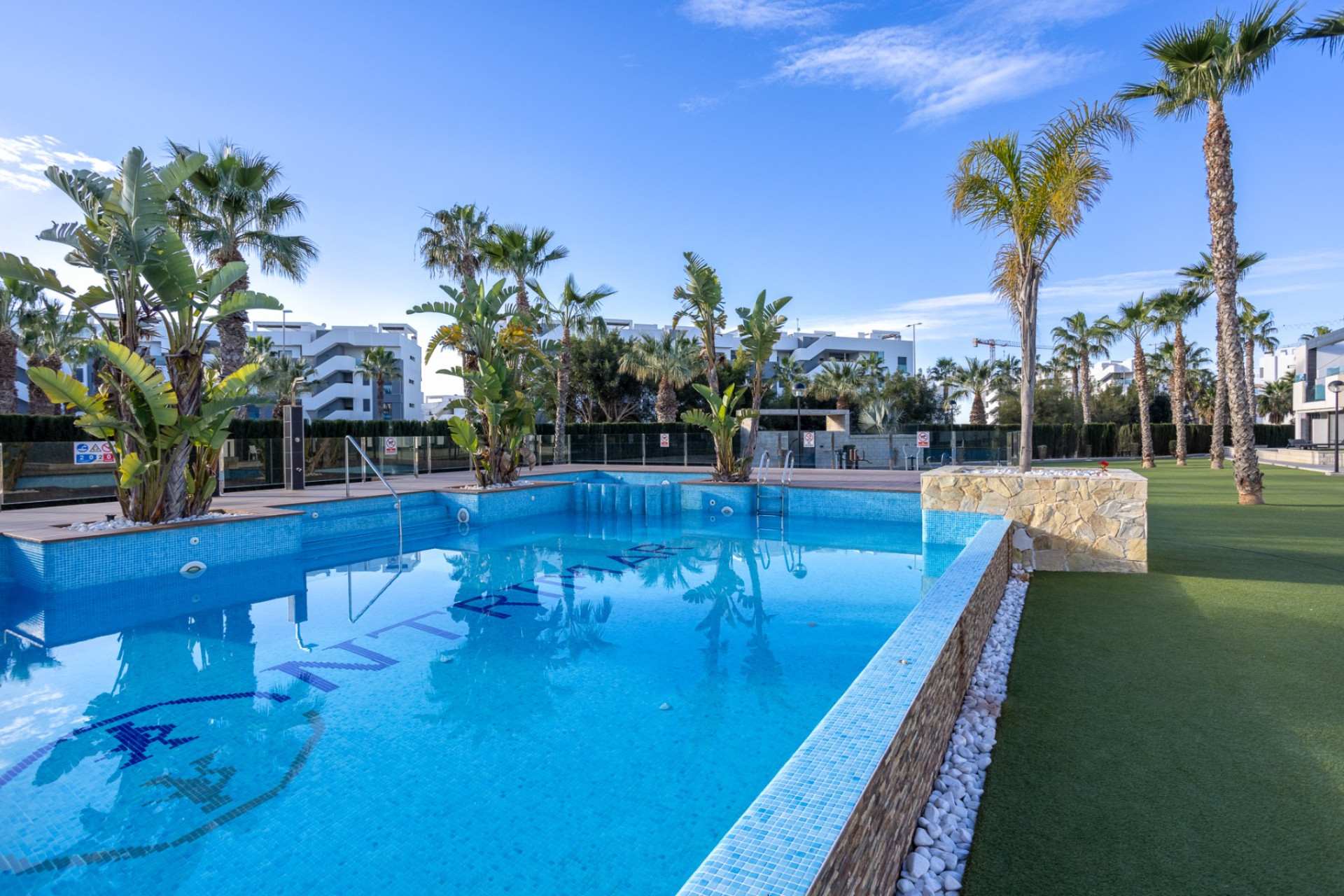 Resale - Apartment -
Guardamar del Segura - Guardamar - El Raso