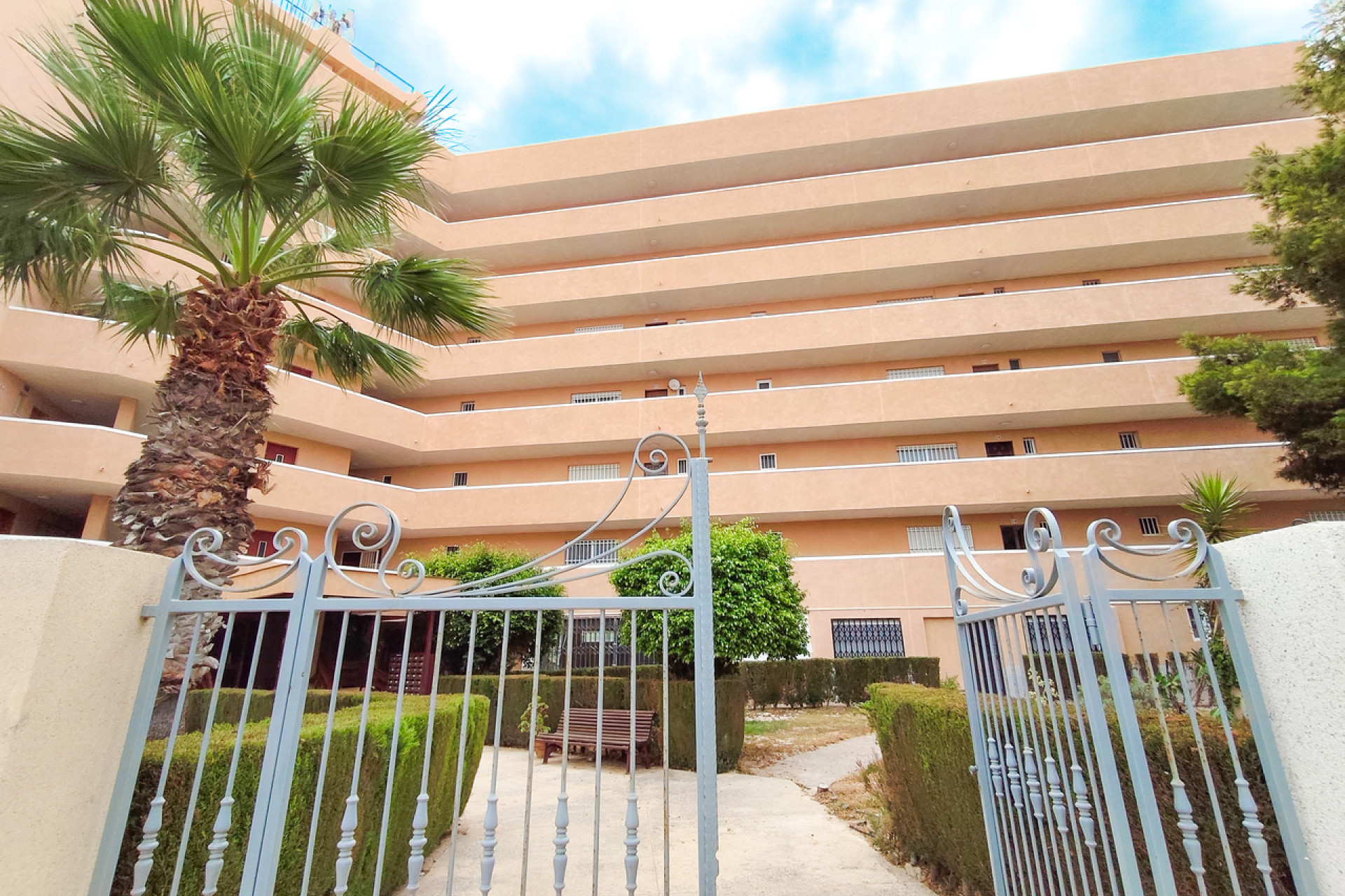 Resale - Apartment -
La Zenia