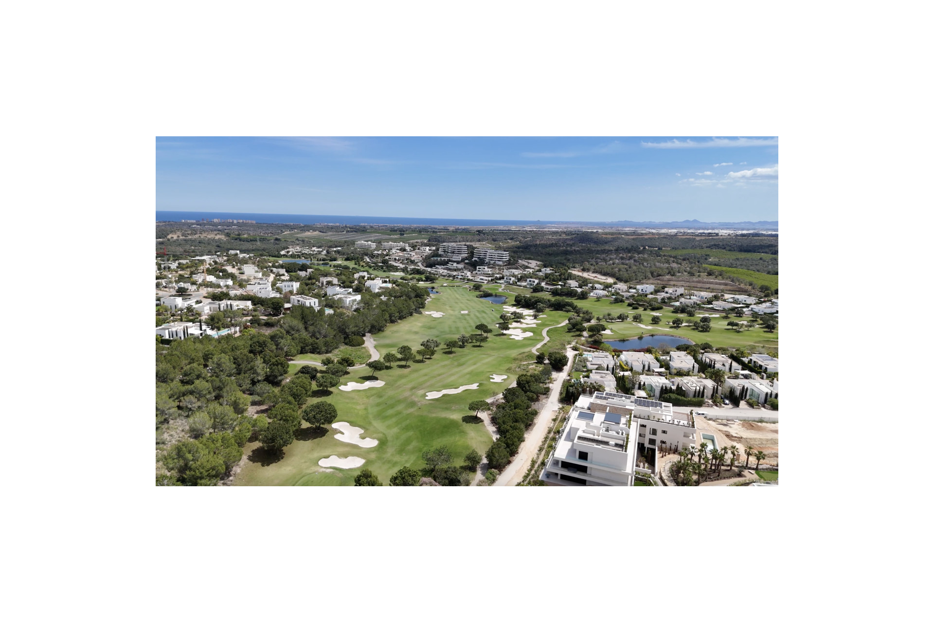 Resale - Apartment -
Las Colinas Golf Resort
