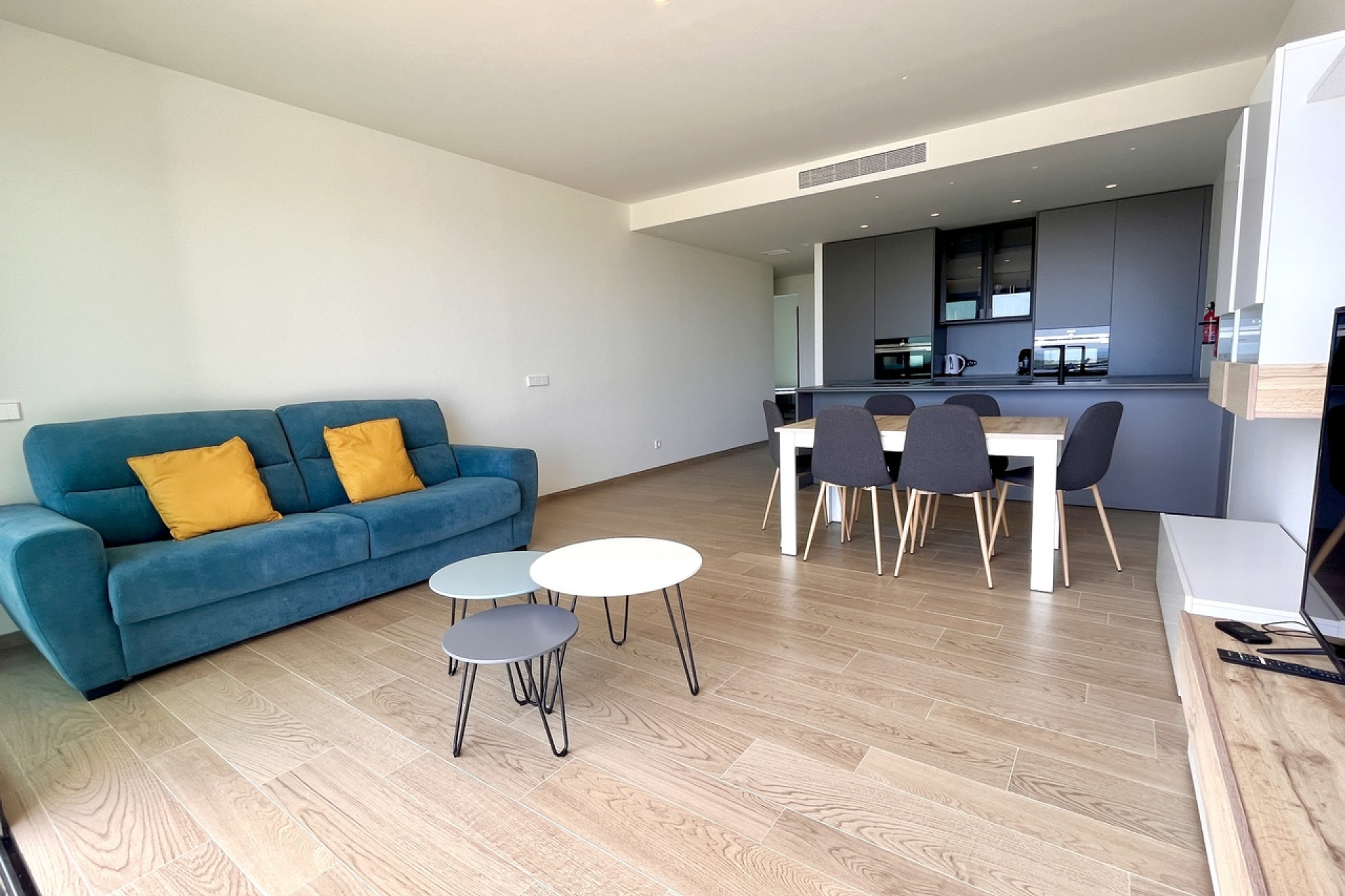 Resale - Apartment -
Las Colinas Golf Resort