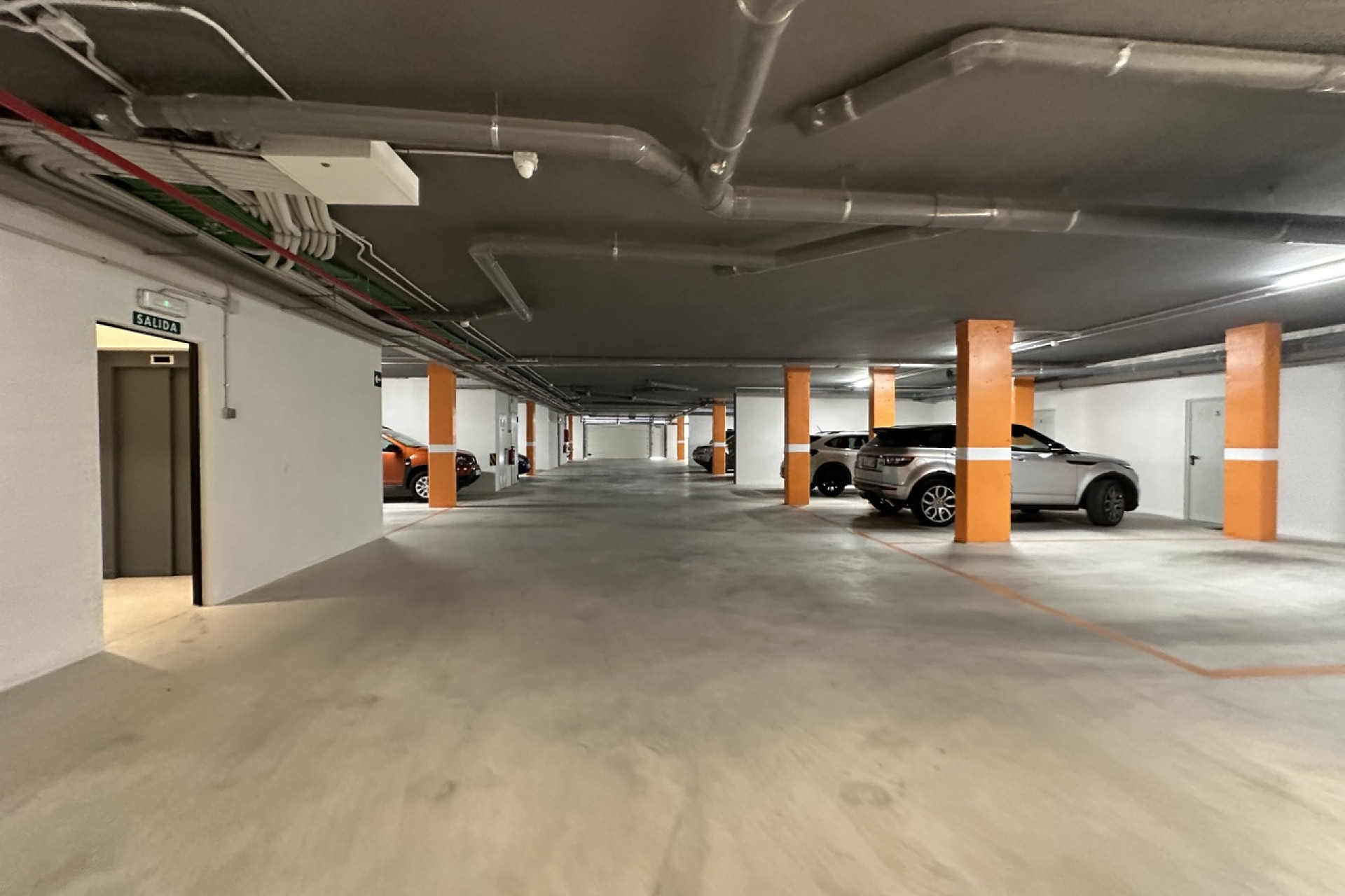 Resale - Apartment -
Las Colinas Golf Resort