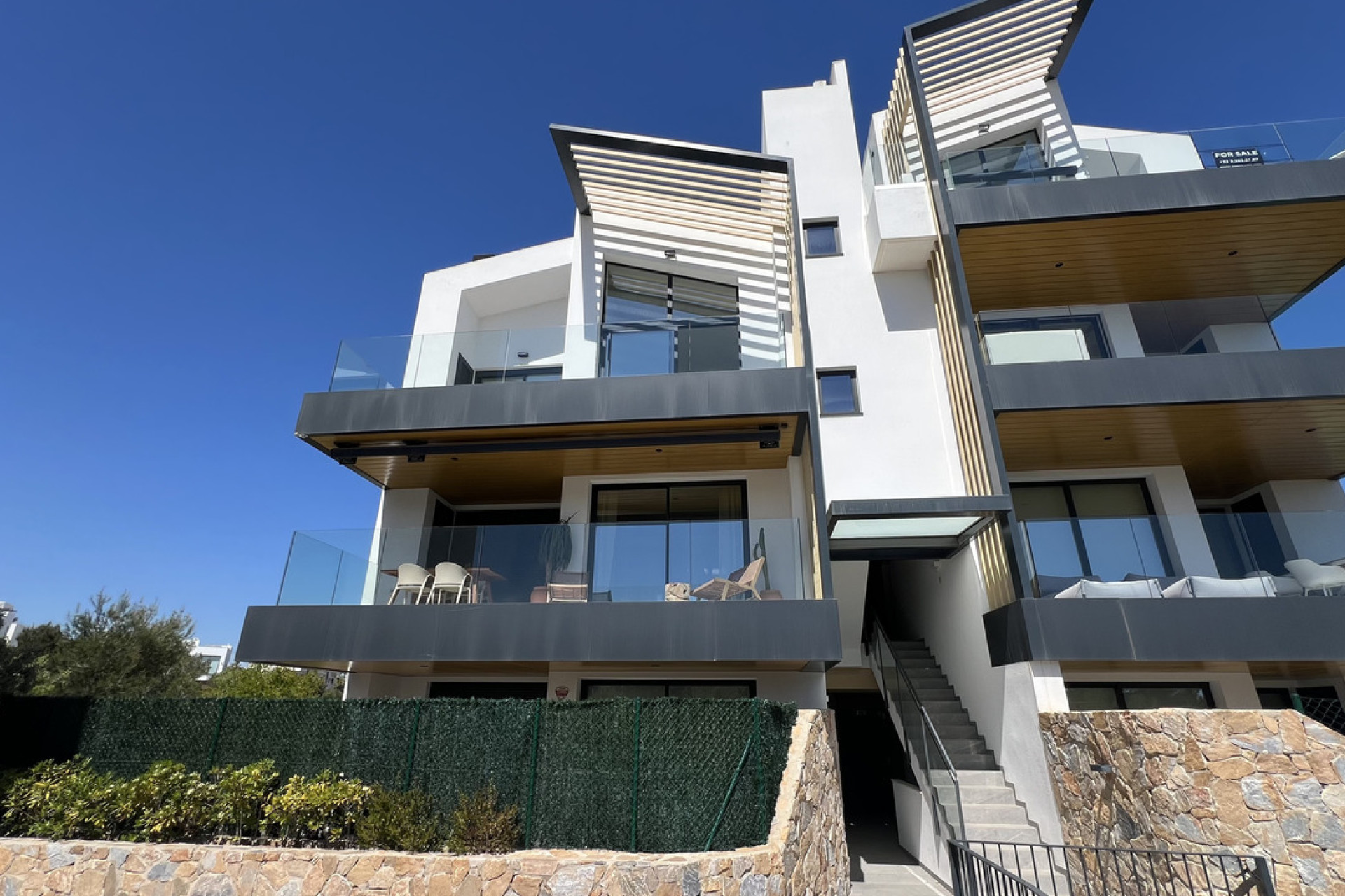 Resale - Apartment -
Las Colinas Golf Resort