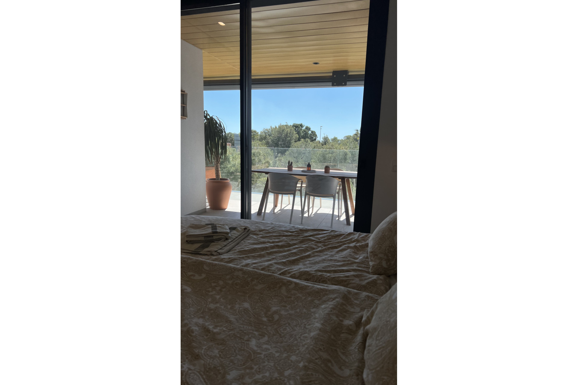 Resale - Apartment -
Las Colinas Golf Resort