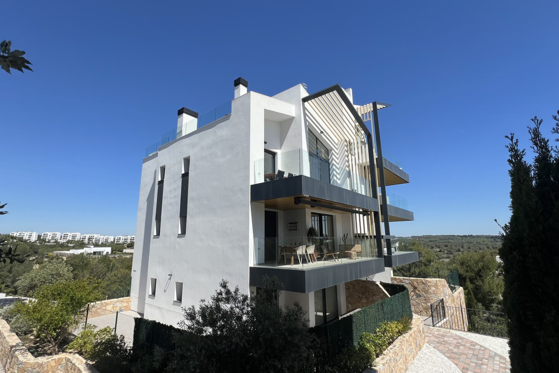 Resale - Apartment -
Las Colinas Golf Resort