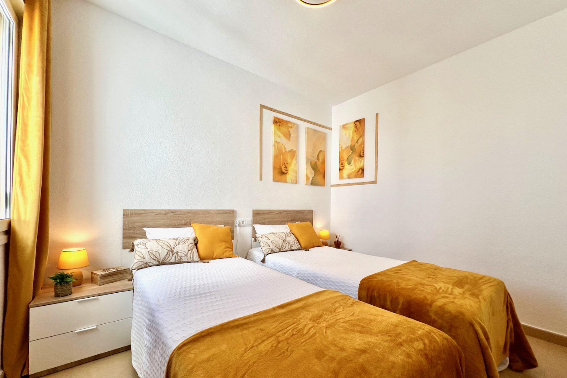 Resale - Apartment -
Las Terrazas de la Torre Golf Resort - Inland