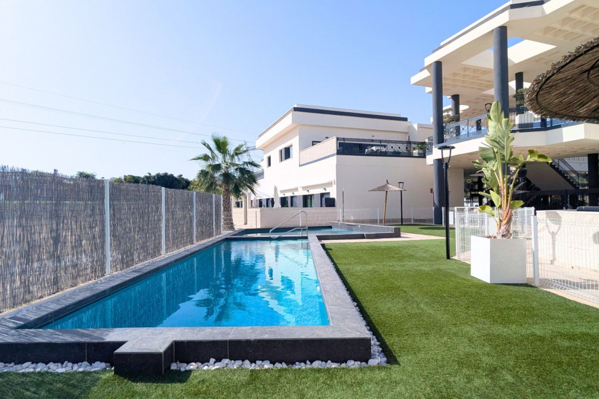 Resale - Apartment -
Lo Crispin - Inland