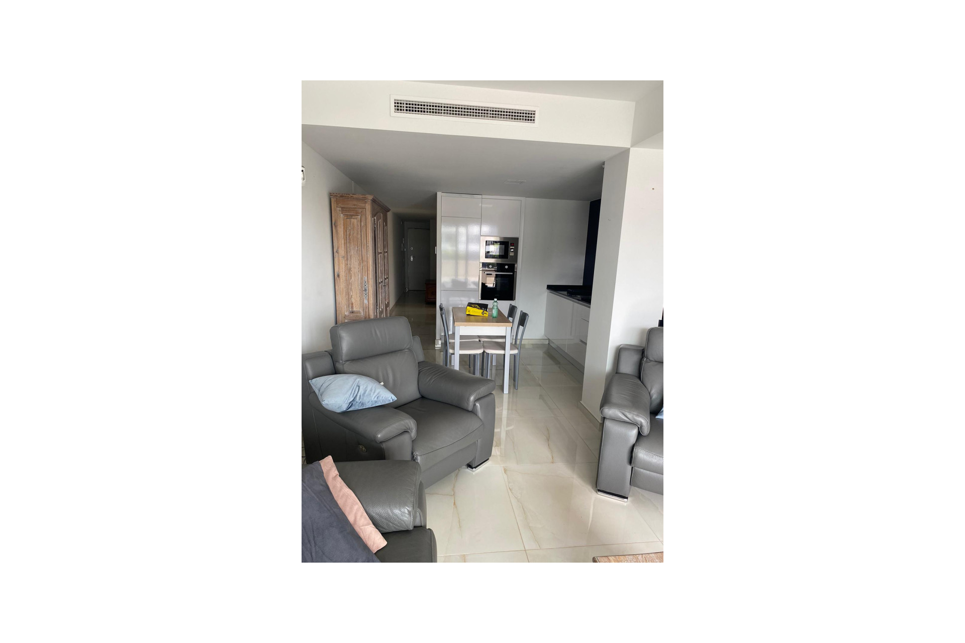 Resale - Apartment -
Los Almendros