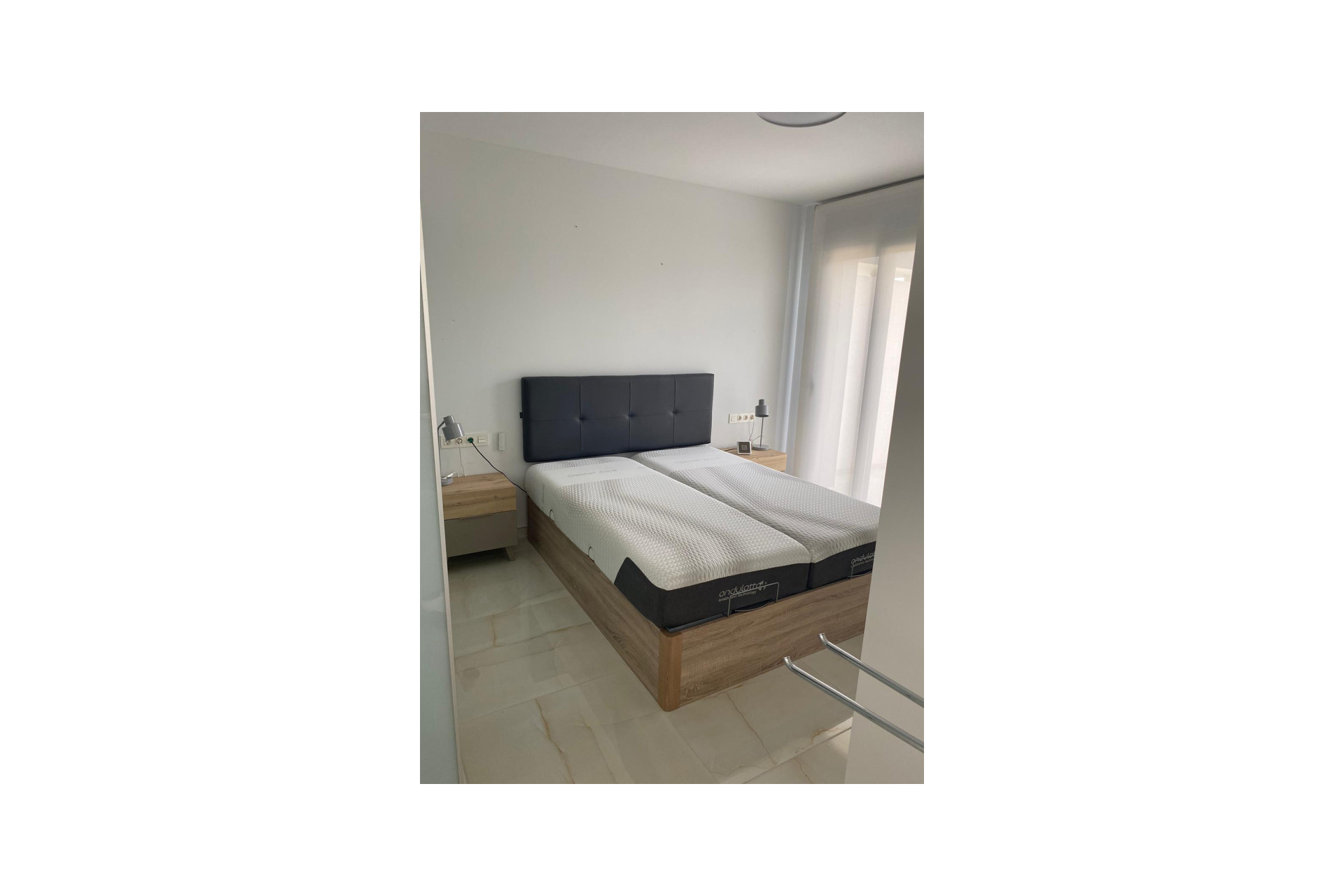 Resale - Apartment -
Los Almendros