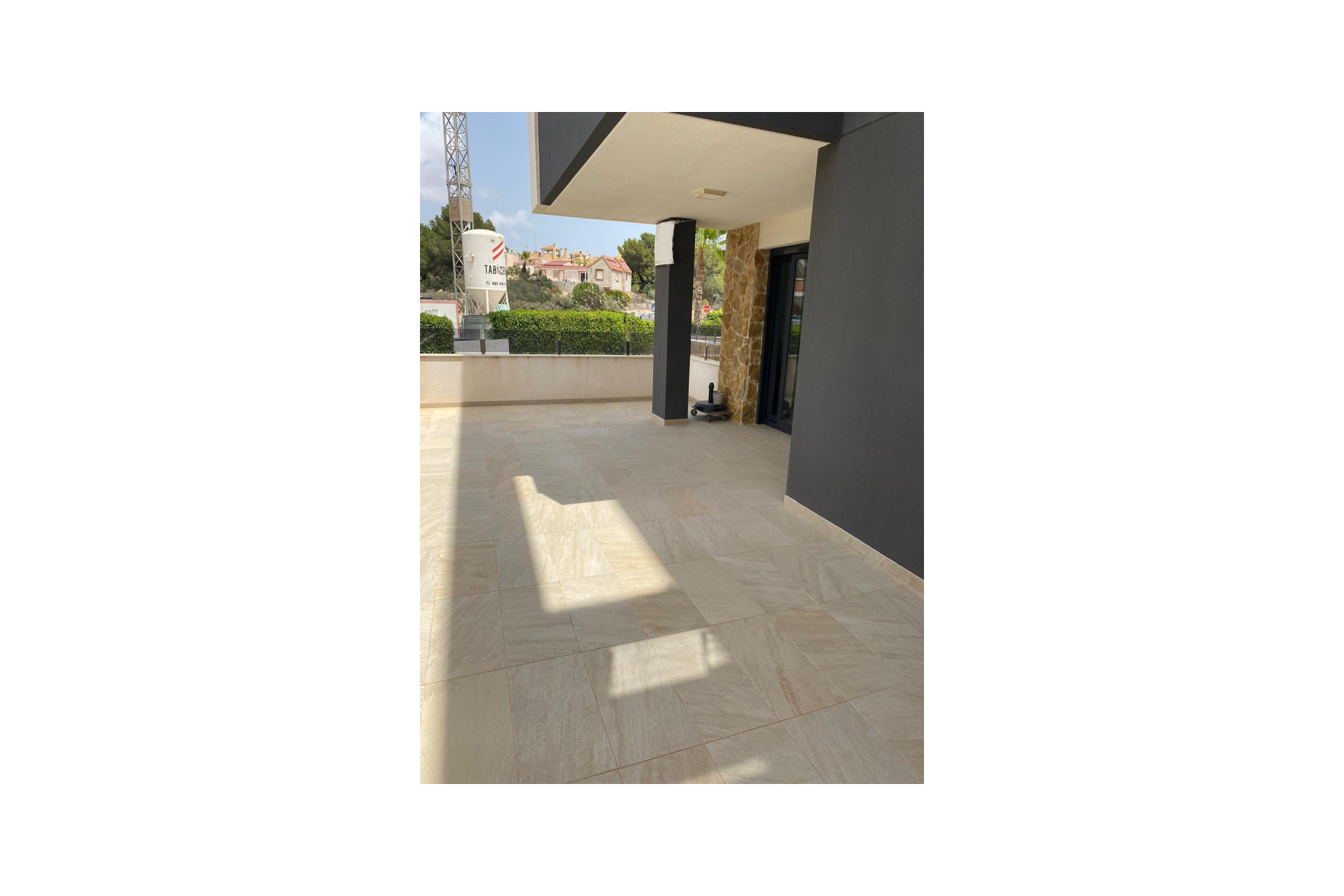 Resale - Apartment -
Los Almendros