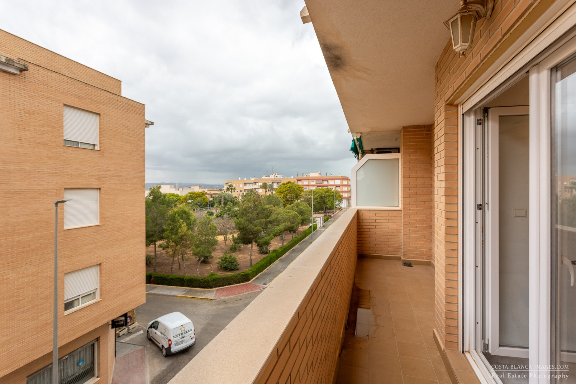 Resale - Apartment -
Los Montesinos - Montesinos