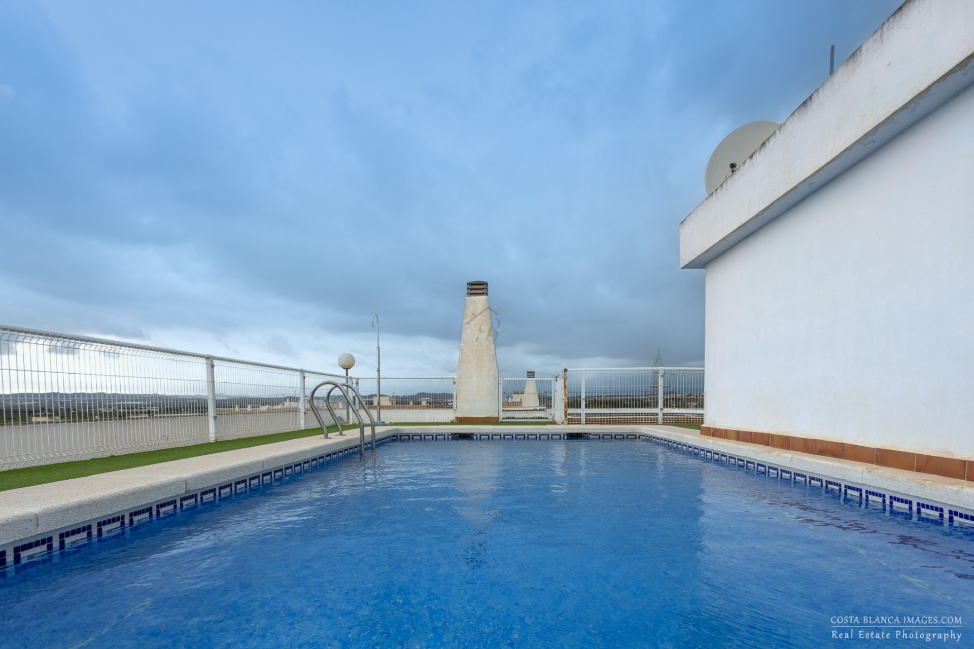 Resale - Apartment -
Los Montesinos - Montesinos