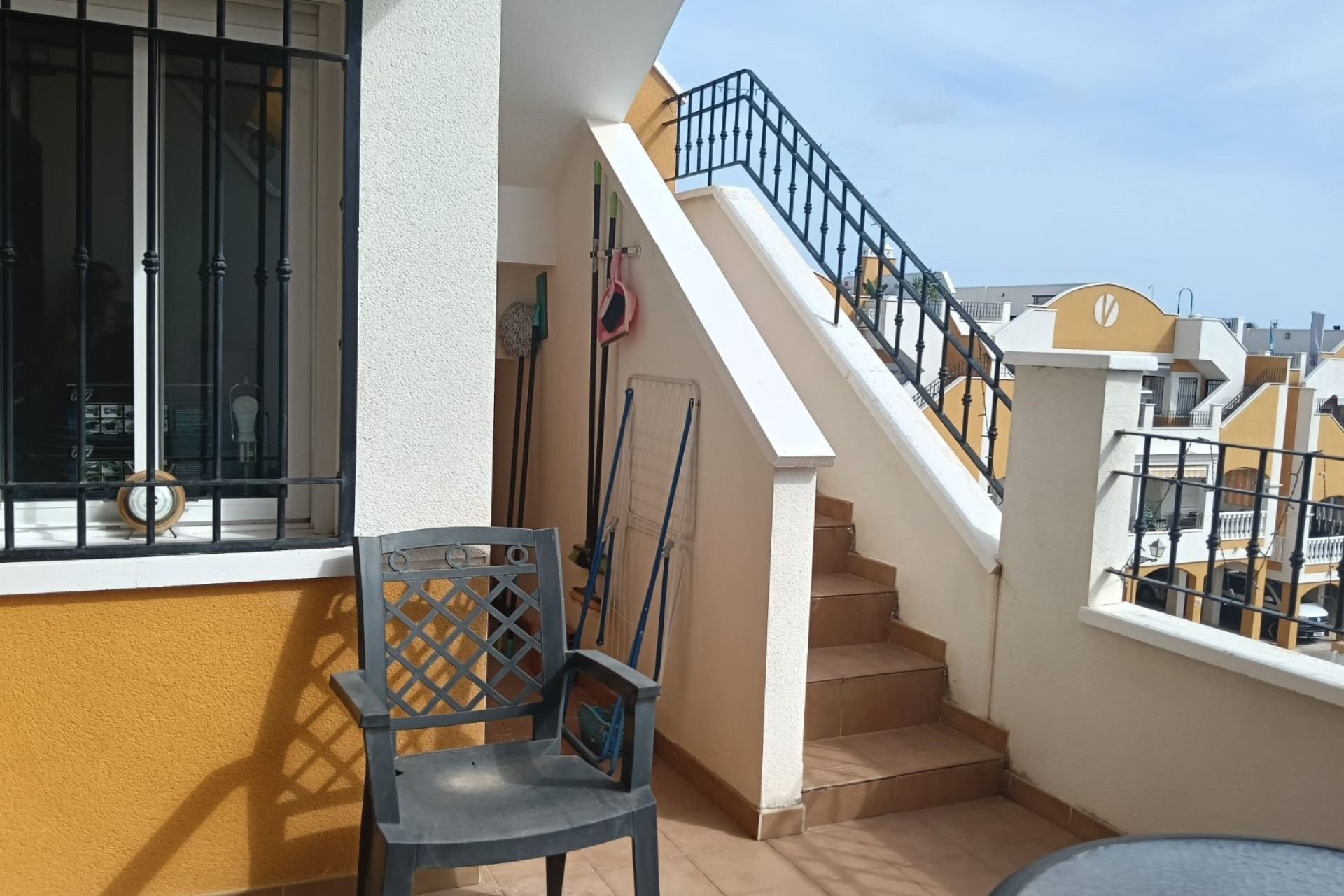 Resale - Apartment -
Los Montesinos - Urbanizacion montesol