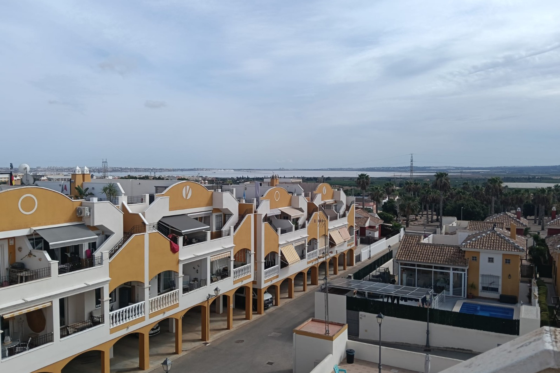 Resale - Apartment -
Los Montesinos - Urbanizacion montesol