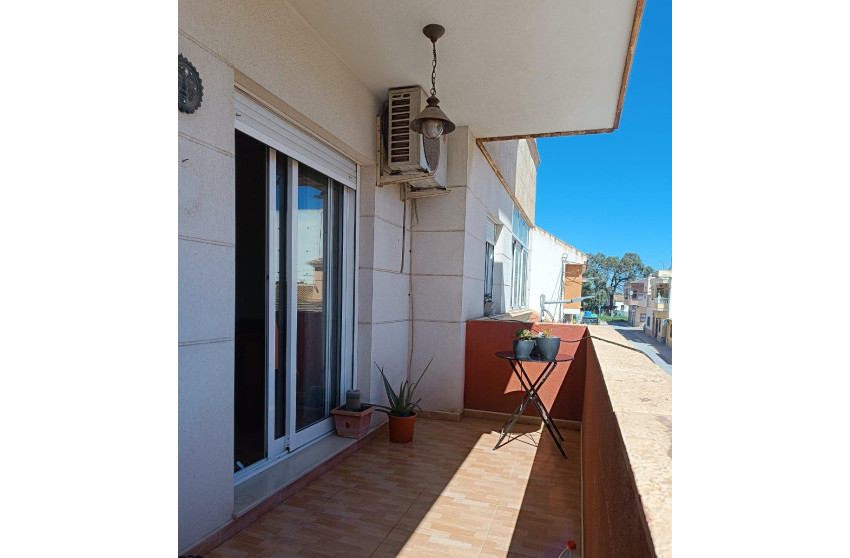 Resale - Apartment -
Los Montesinos