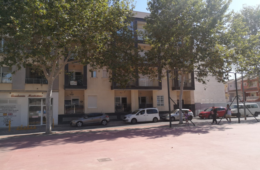 Resale - Apartment -
Los Montesinos