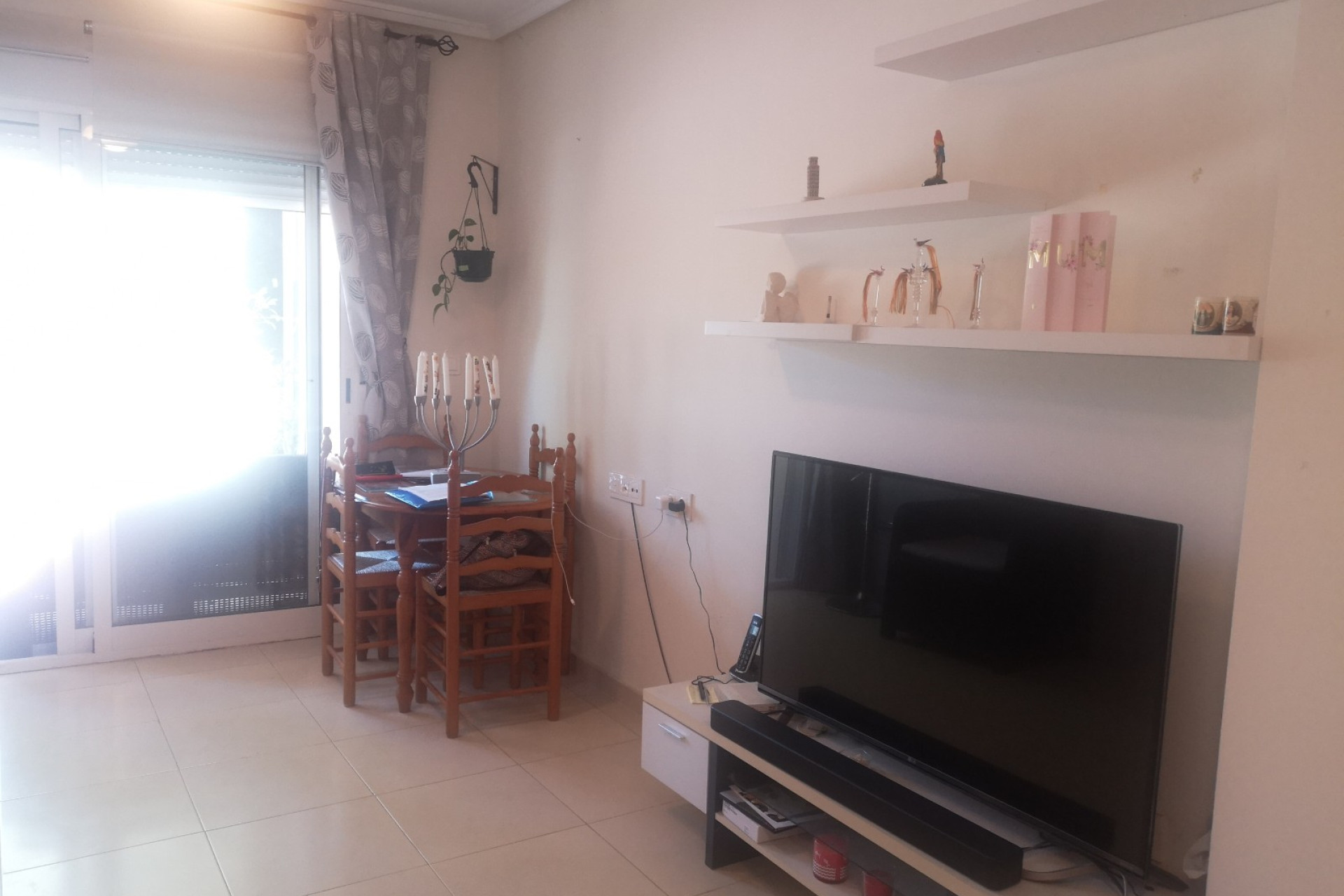 Resale - Apartment -
Los Montesinos