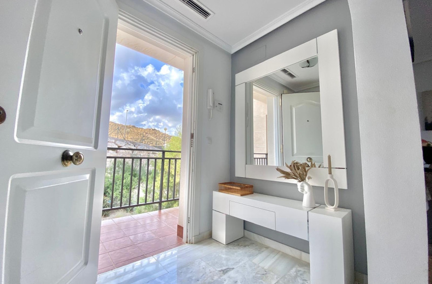 Resale - Apartment -
Muchamiel - Club De Golf Bonalba