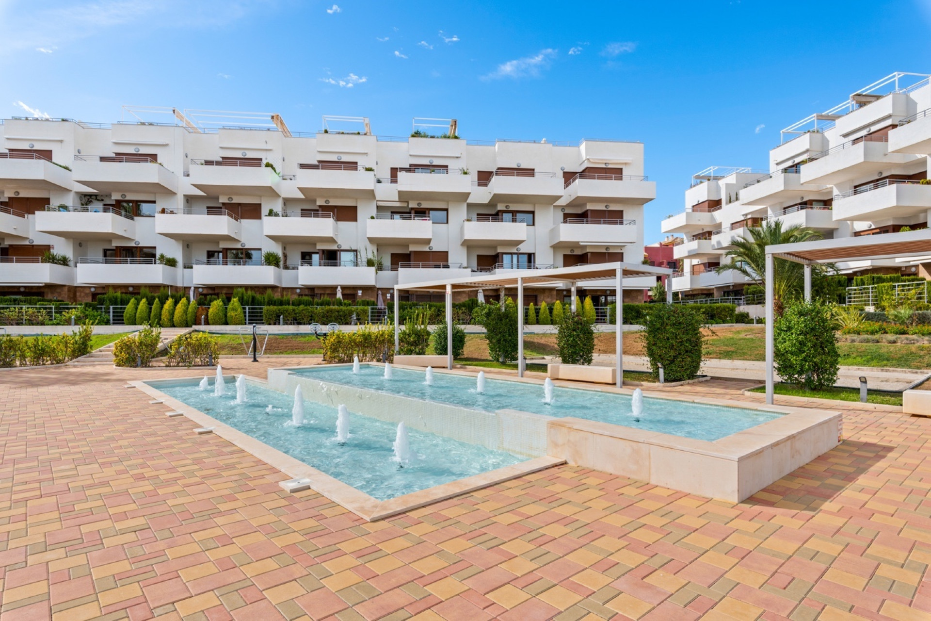 Resale - Apartment -
Orihuela Costa - Campoamor