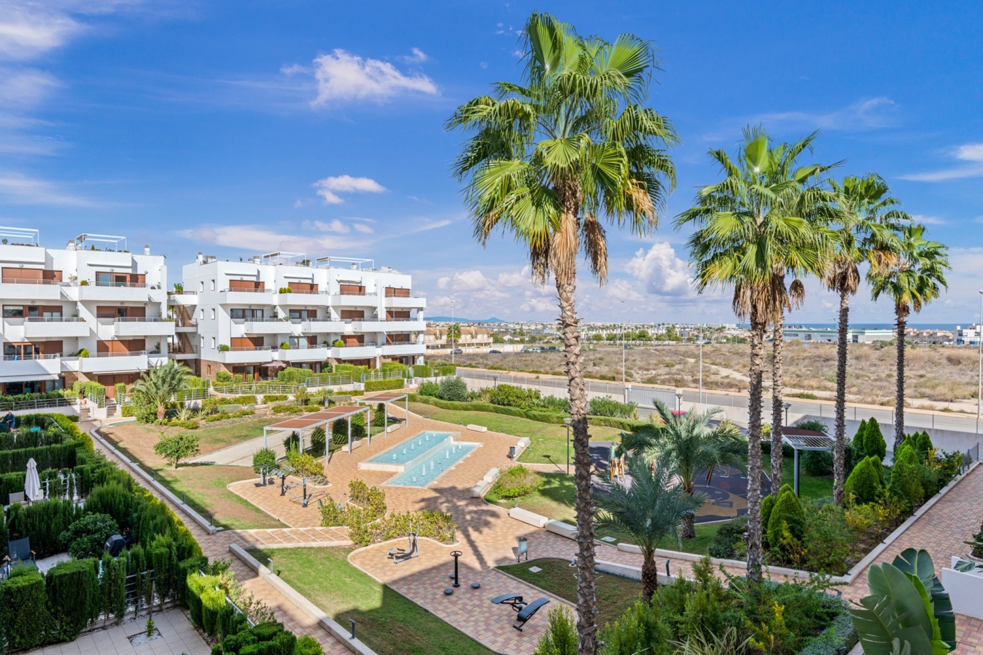 Resale - Apartment -
Orihuela Costa - Campoamor