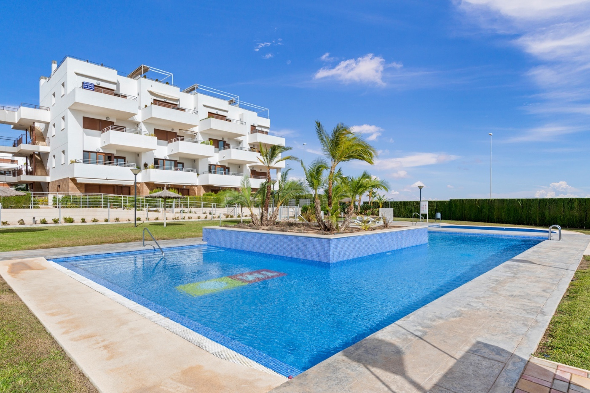 Resale - Apartment -
Orihuela Costa - Campoamor