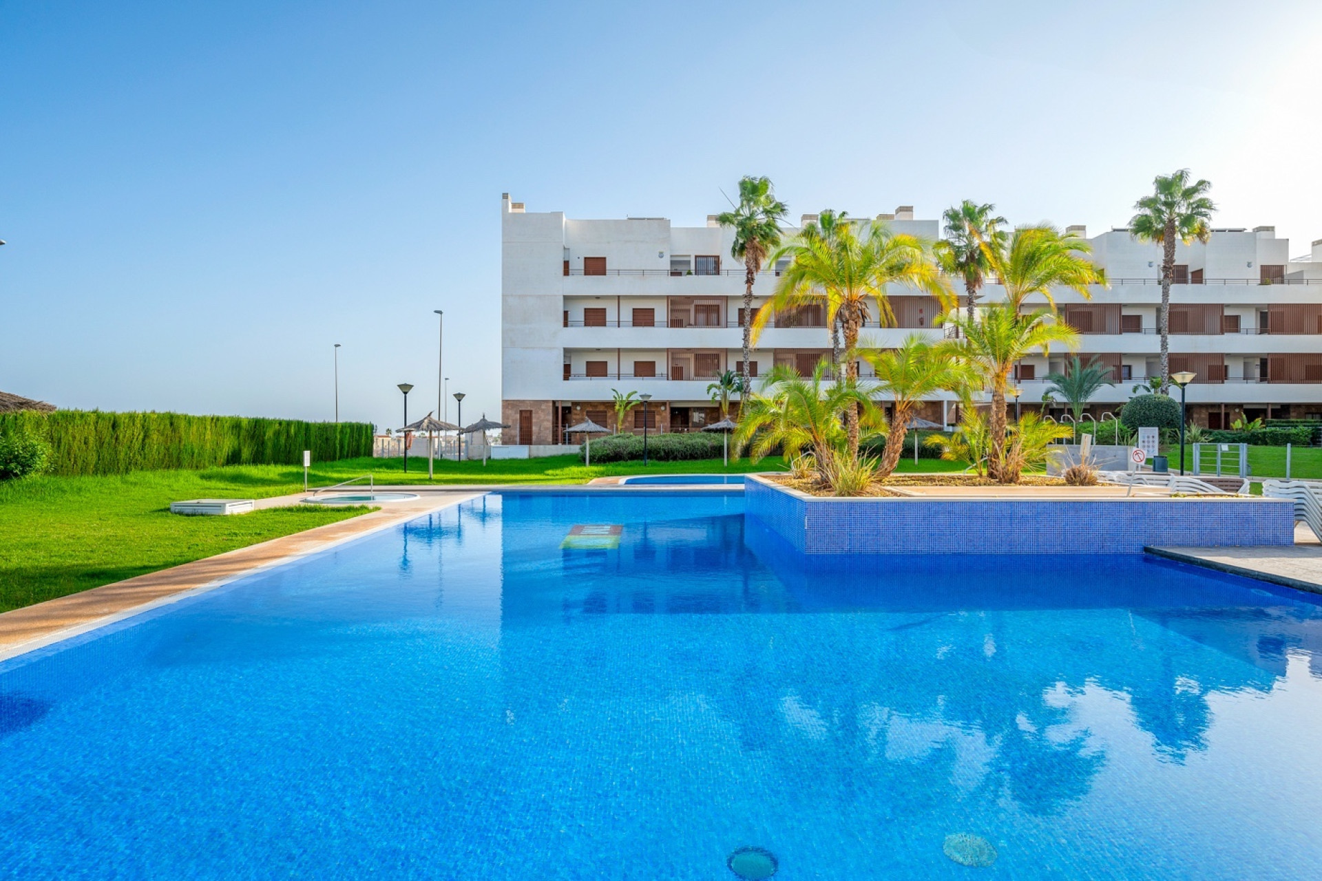 Resale - Apartment -
Orihuela Costa - Campoamor