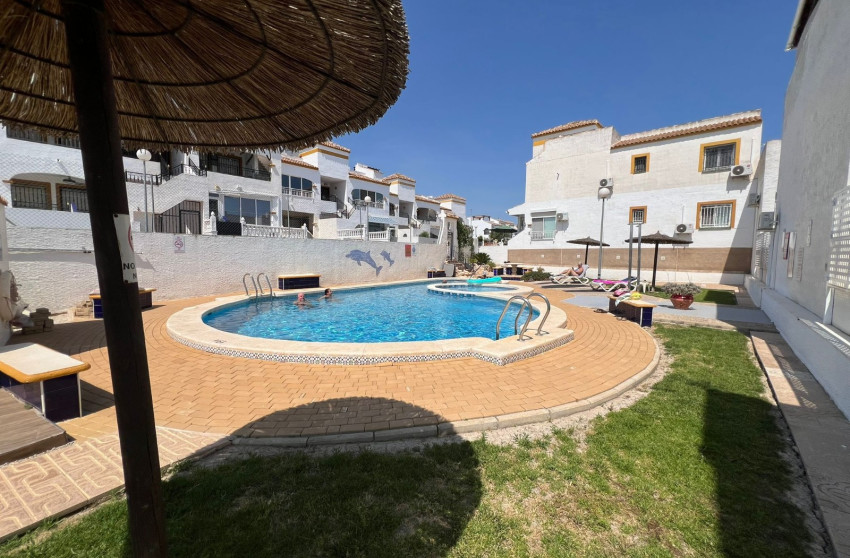 Resale - Apartment -
Orihuela Costa - Entre Naranjos - Vistabella Golf