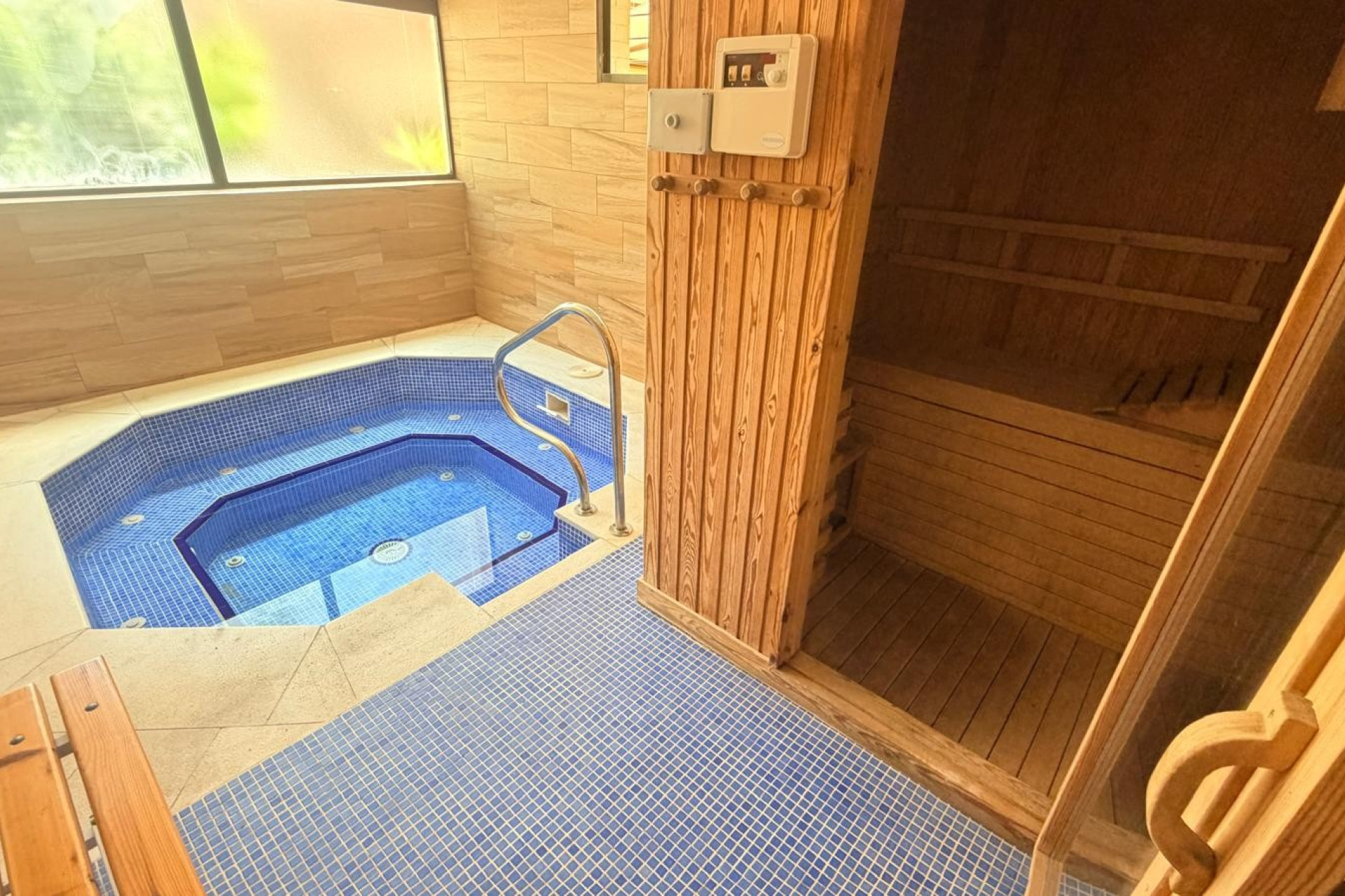 Resale - Apartment -
Orihuela Costa - Lomas de Cabo Roig