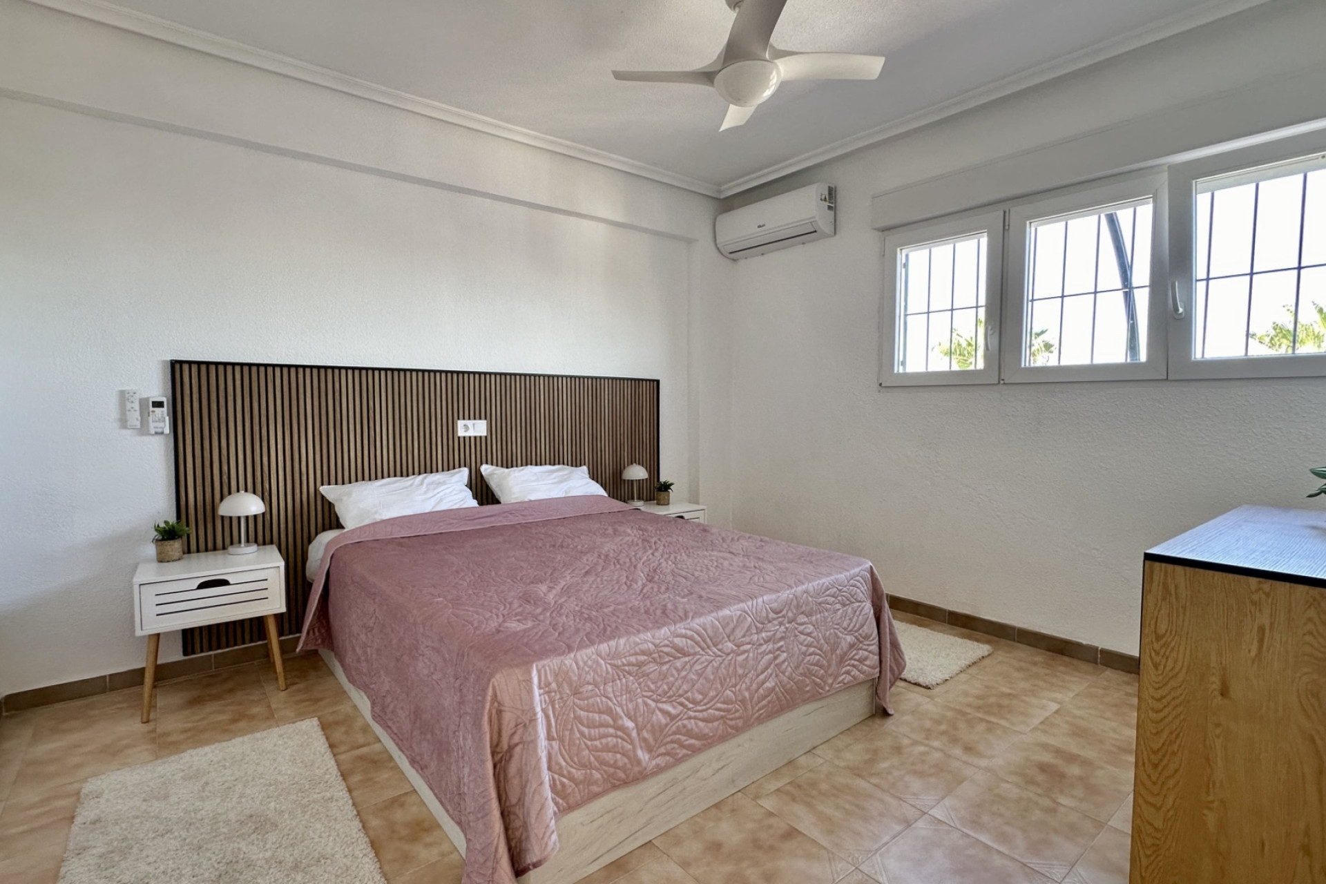 Resale - Apartment -
Orihuela Costa - Punta Prima