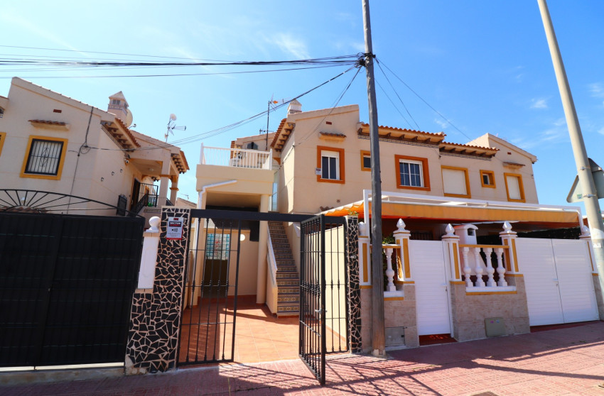 Resale - Apartment -
Orihuela Costa - Punta Prima
