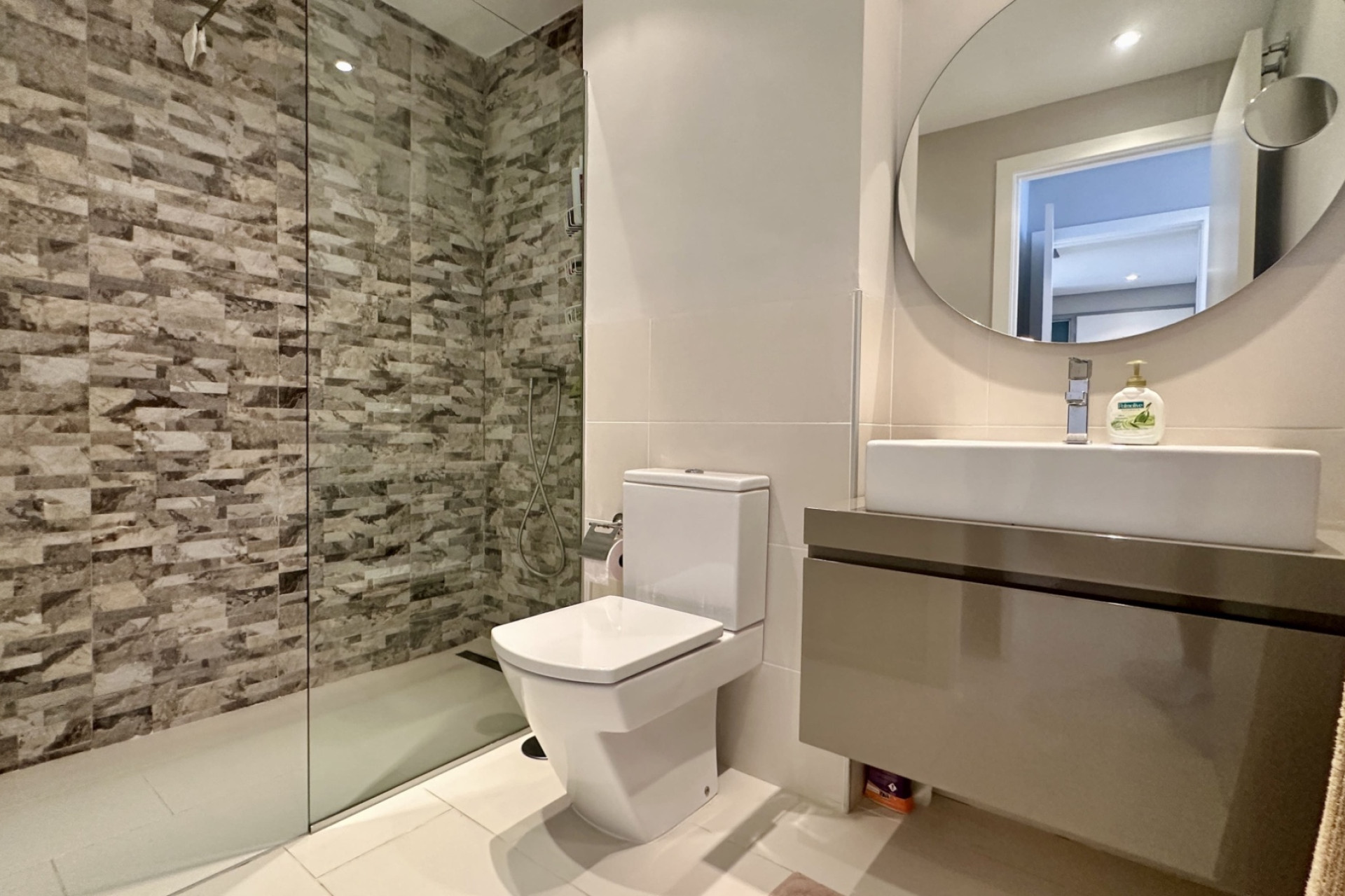 Resale - Apartment -
Orihuela Costa - Villamartín