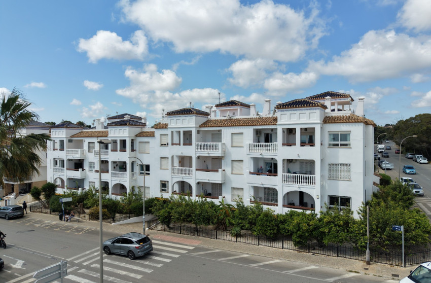 Resale - Apartment -
Orihuela Costa - Villamartin
