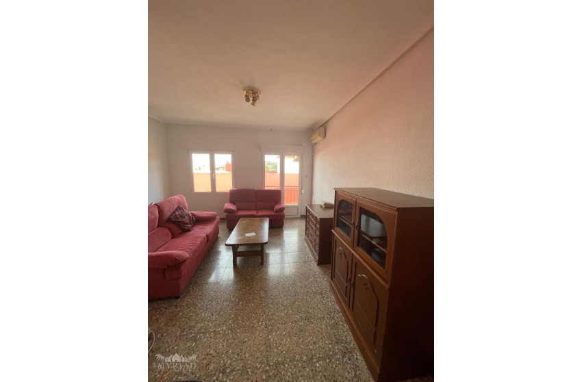 Resale - Apartment -
Pinoso - Pinoso Alicante