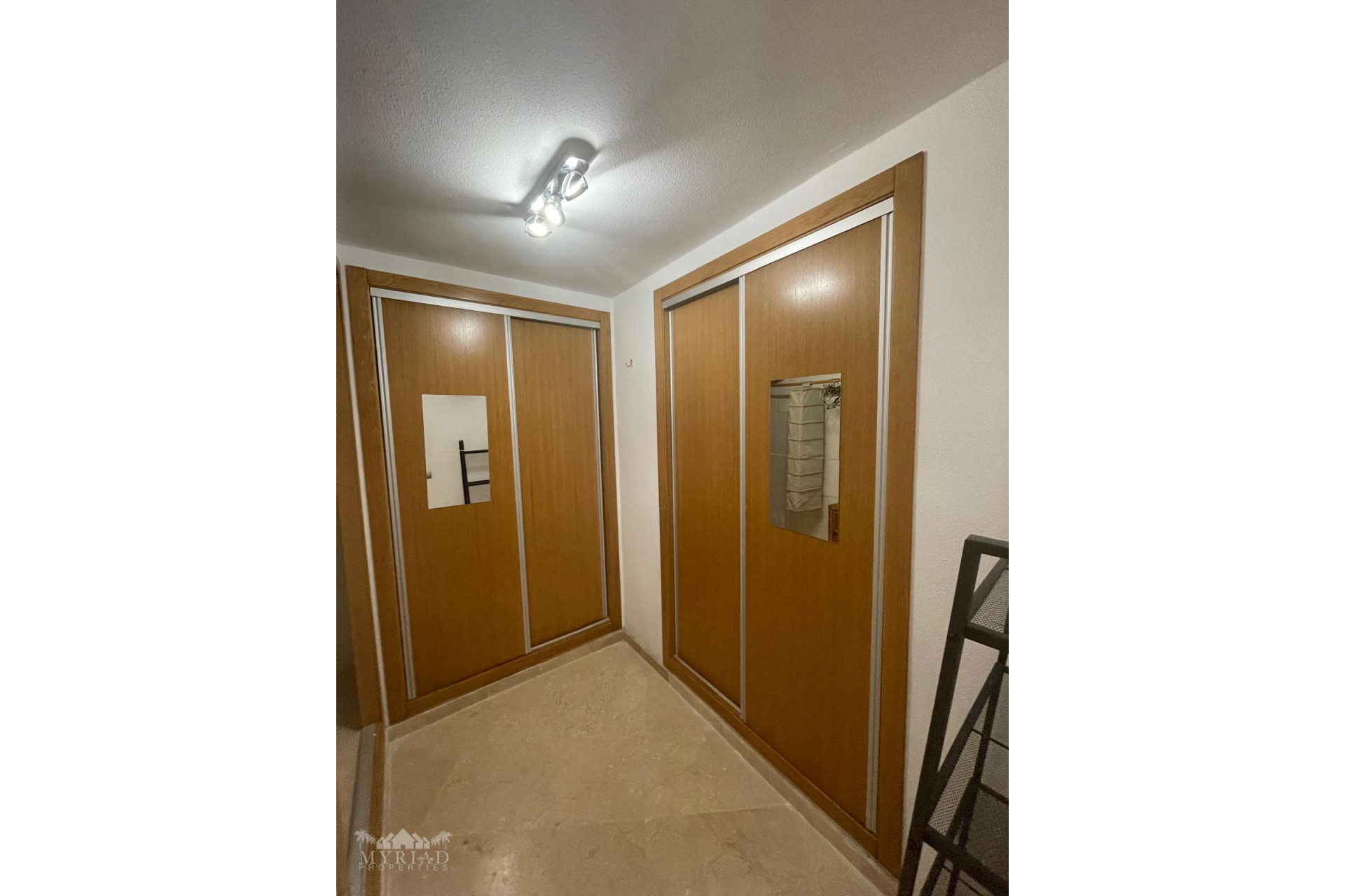 Resale - Apartment -
Pinoso - Pinoso Alicante
