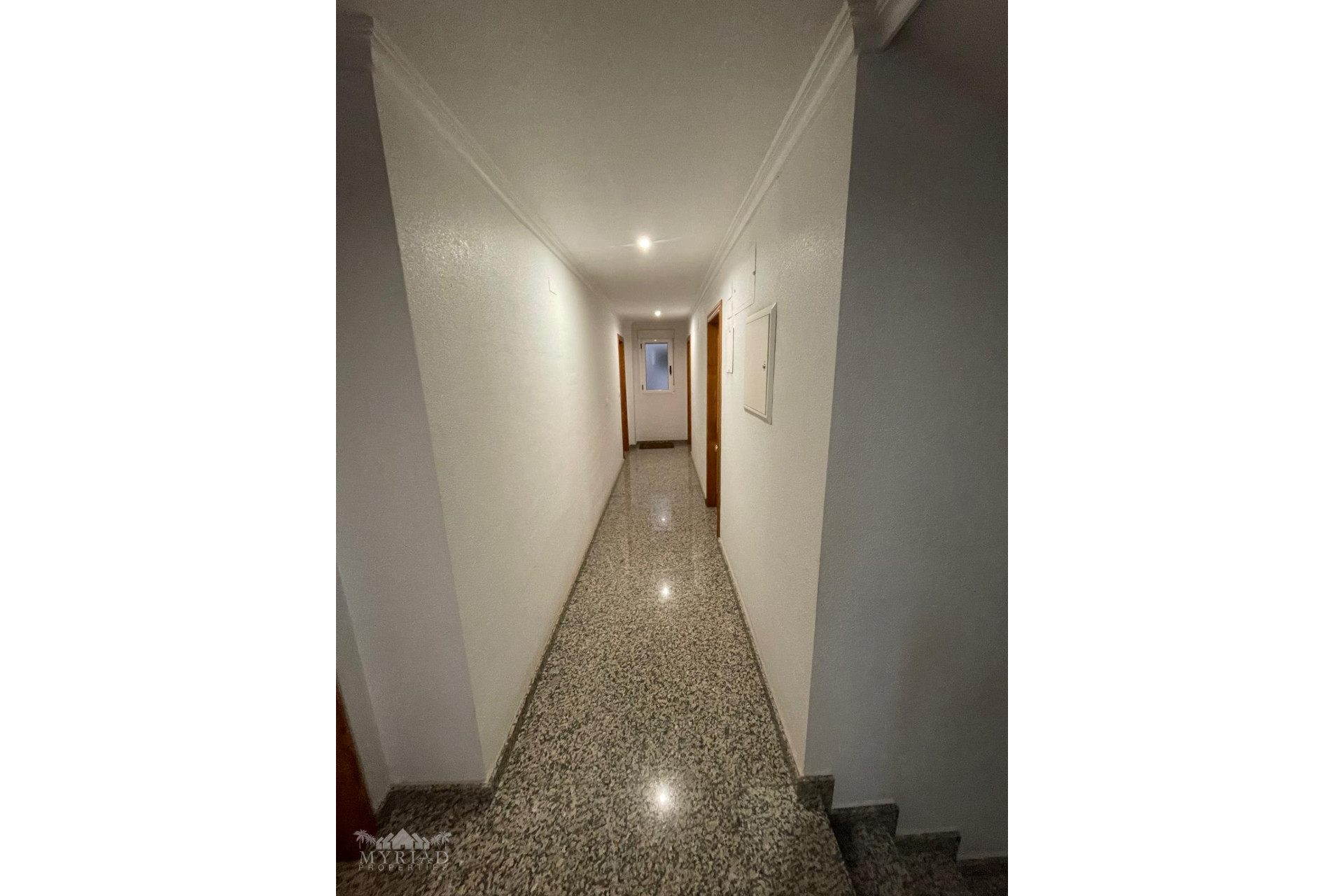 Resale - Apartment -
Pinoso - Pinoso Alicante