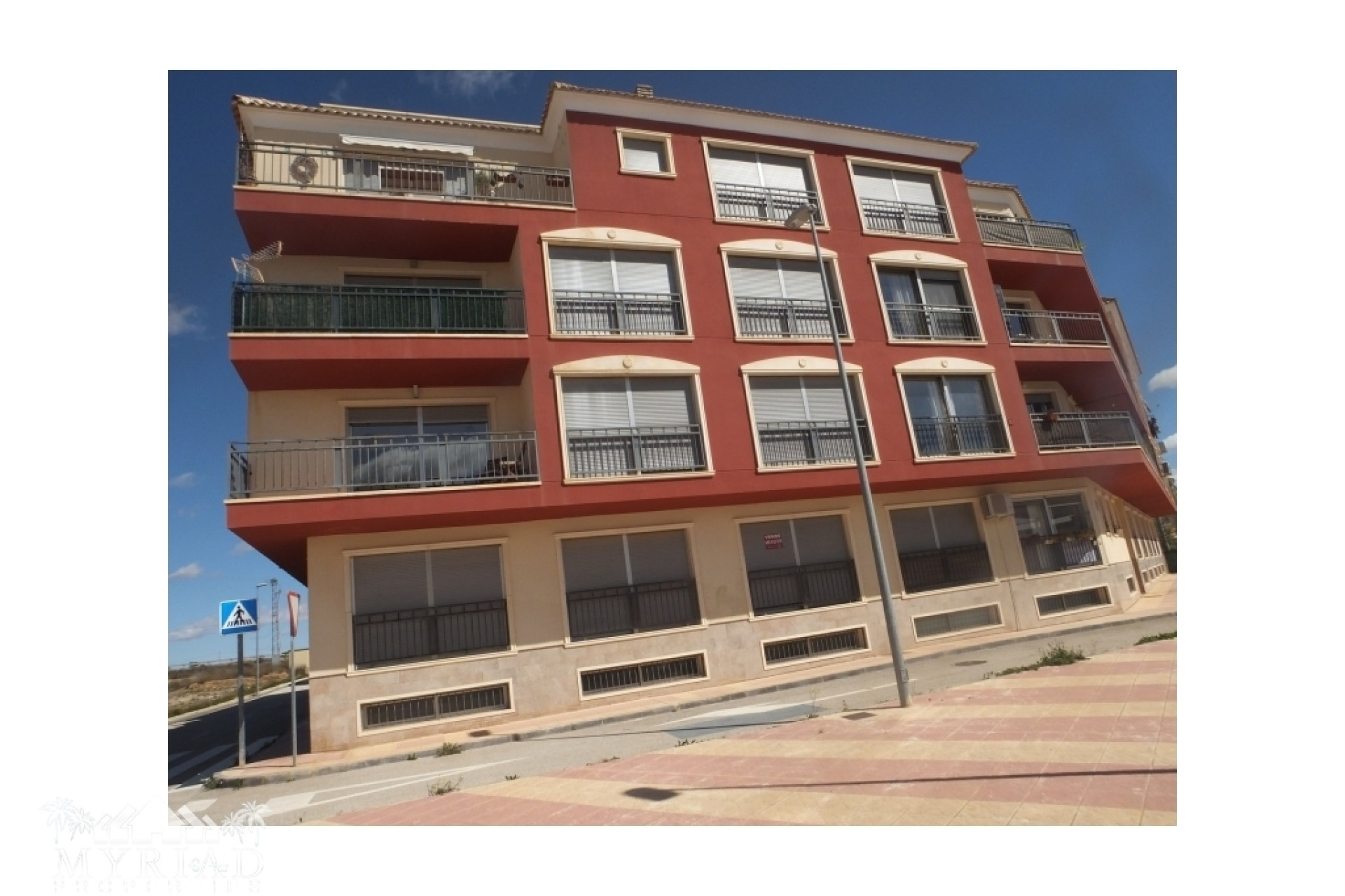Resale - Apartment -
Pinoso - Pinoso Alicante