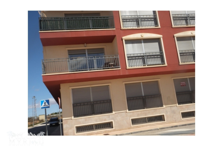Resale - Apartment -
Pinoso - Pinoso Alicante
