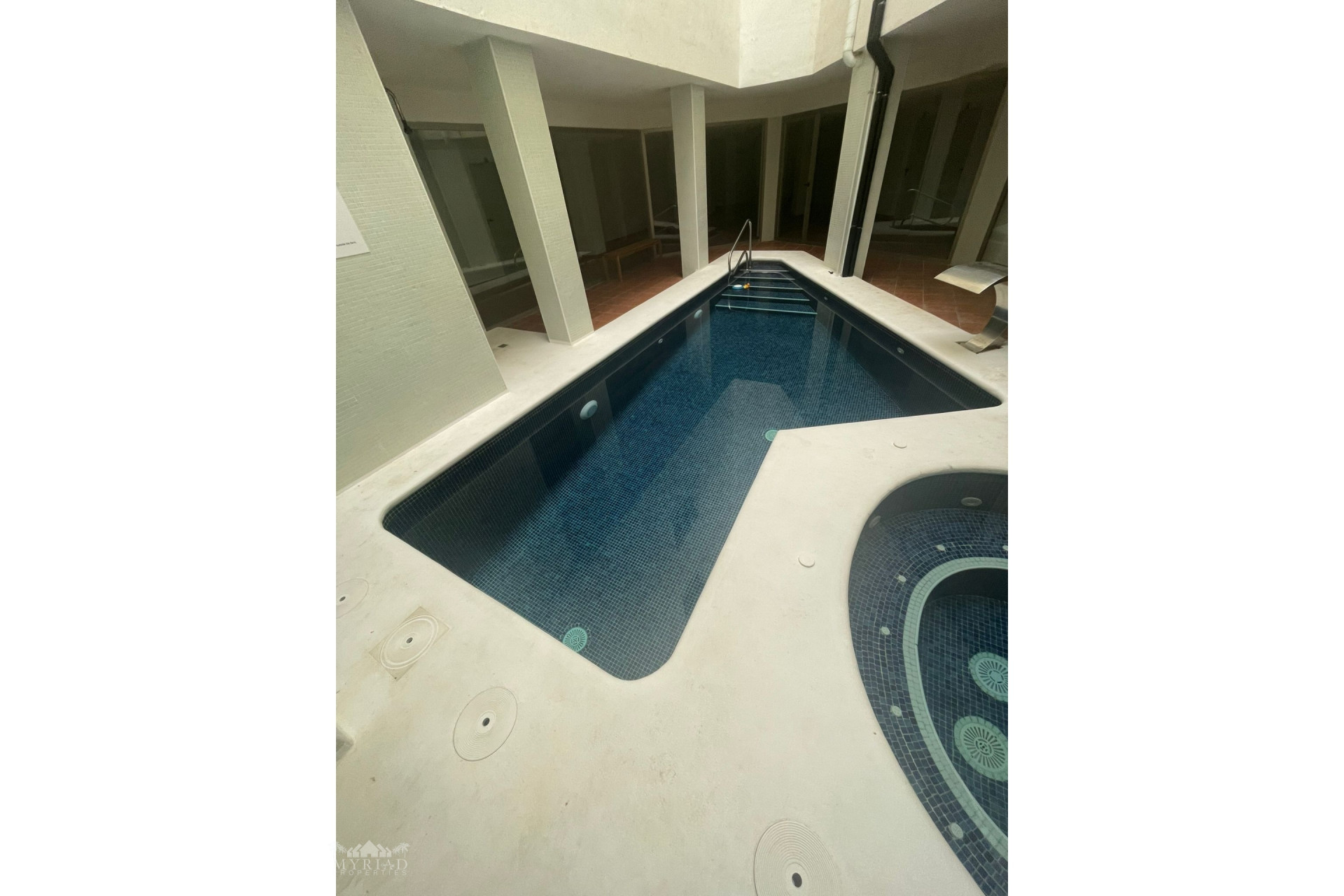 Resale - Apartment -
Pinoso - Pinoso Alicante