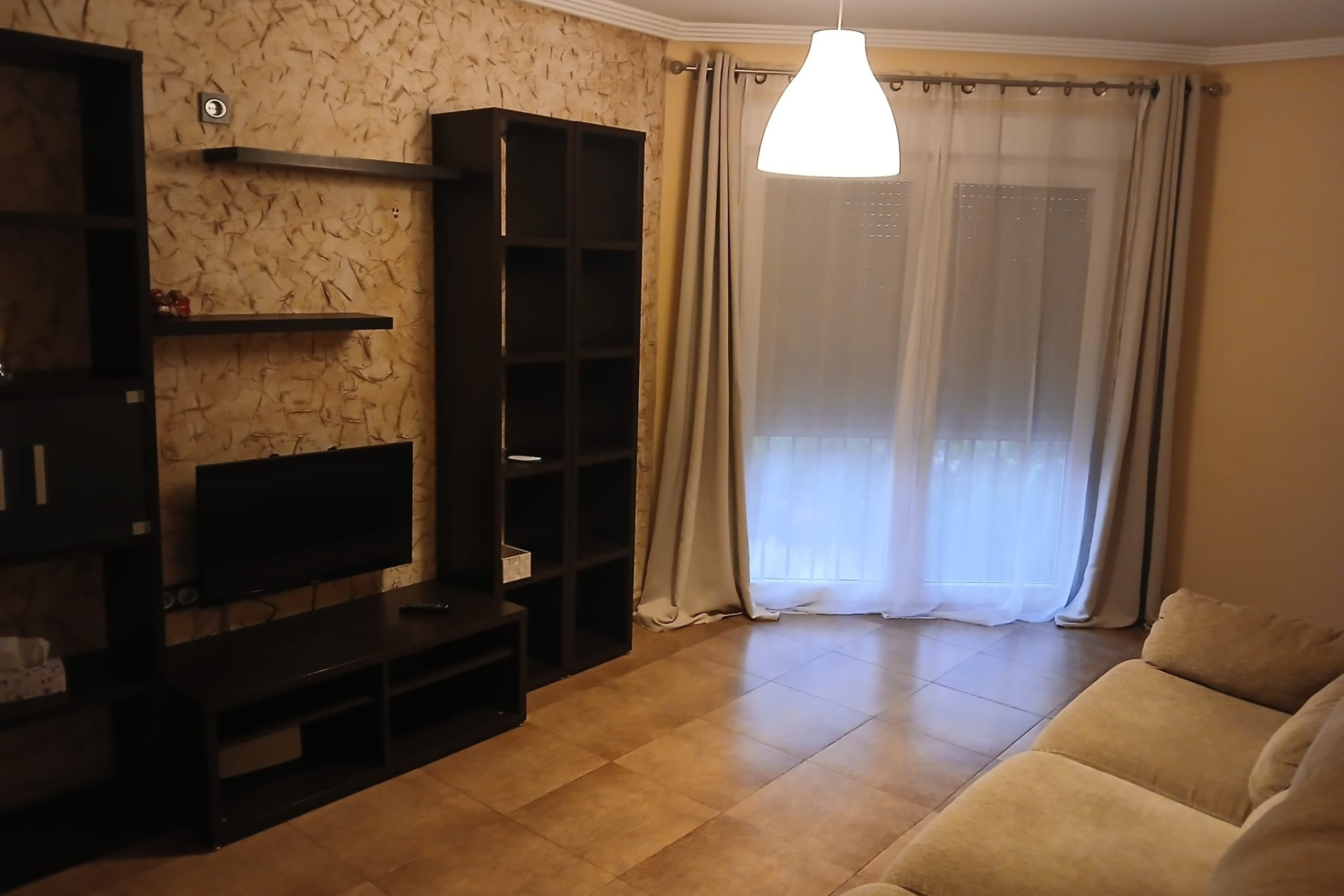 Resale - Apartment -
Pinoso - Pinoso Alicante