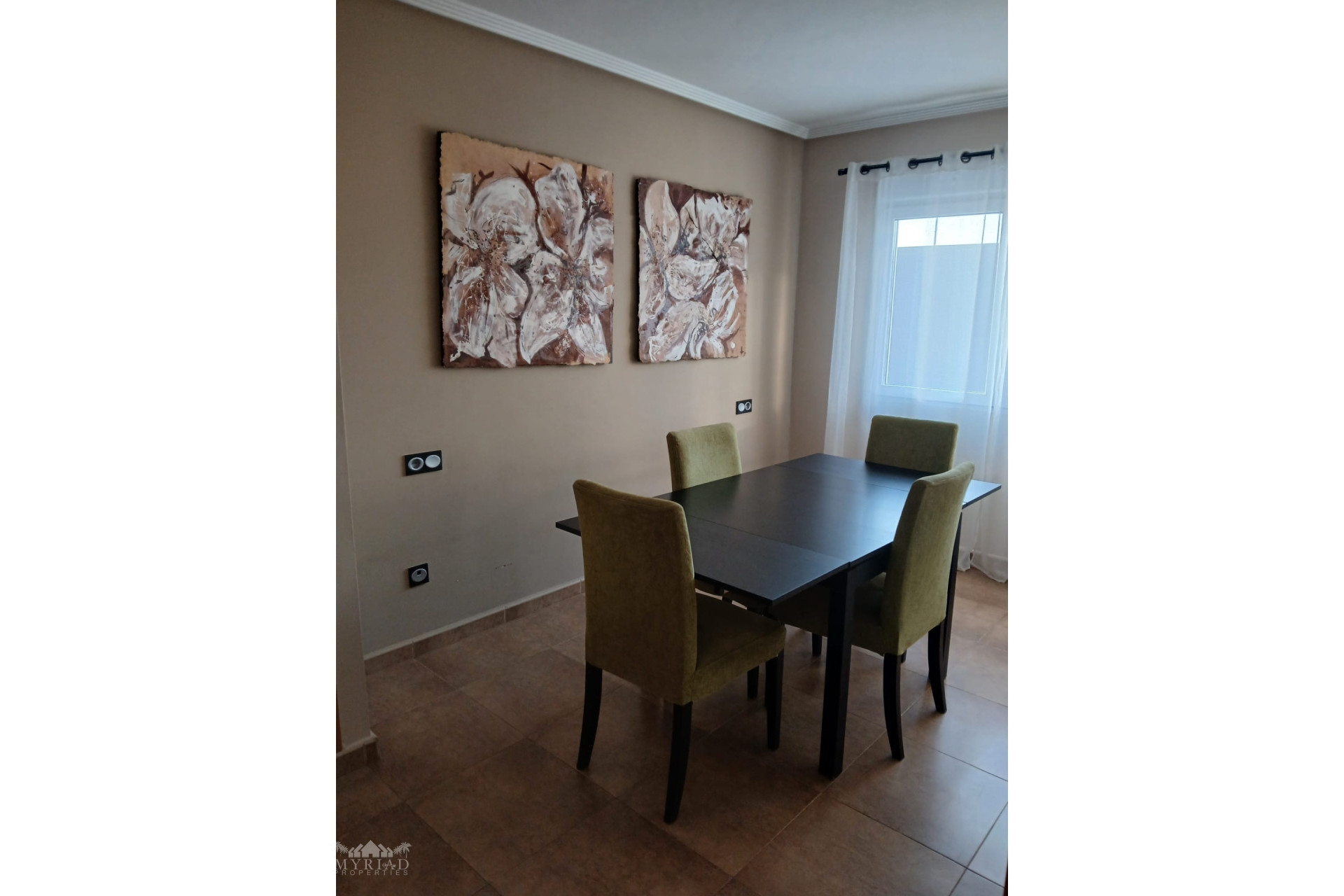 Resale - Apartment -
Pinoso - Pinoso Alicante