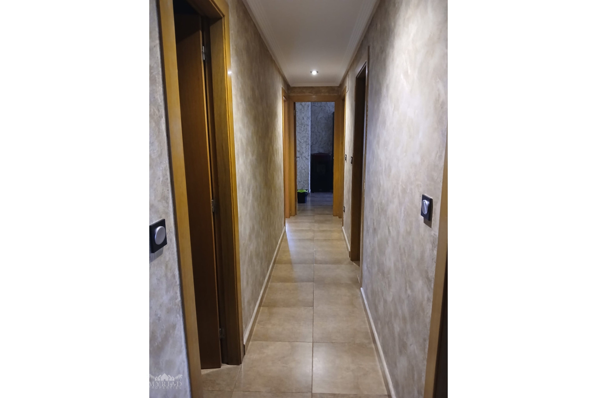 Resale - Apartment -
Pinoso - Pinoso Alicante