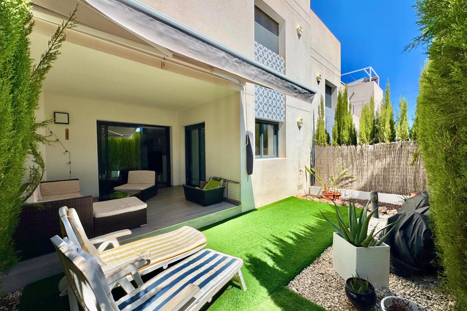 Resale - Apartment -
San Miguel de Salinas - Inland