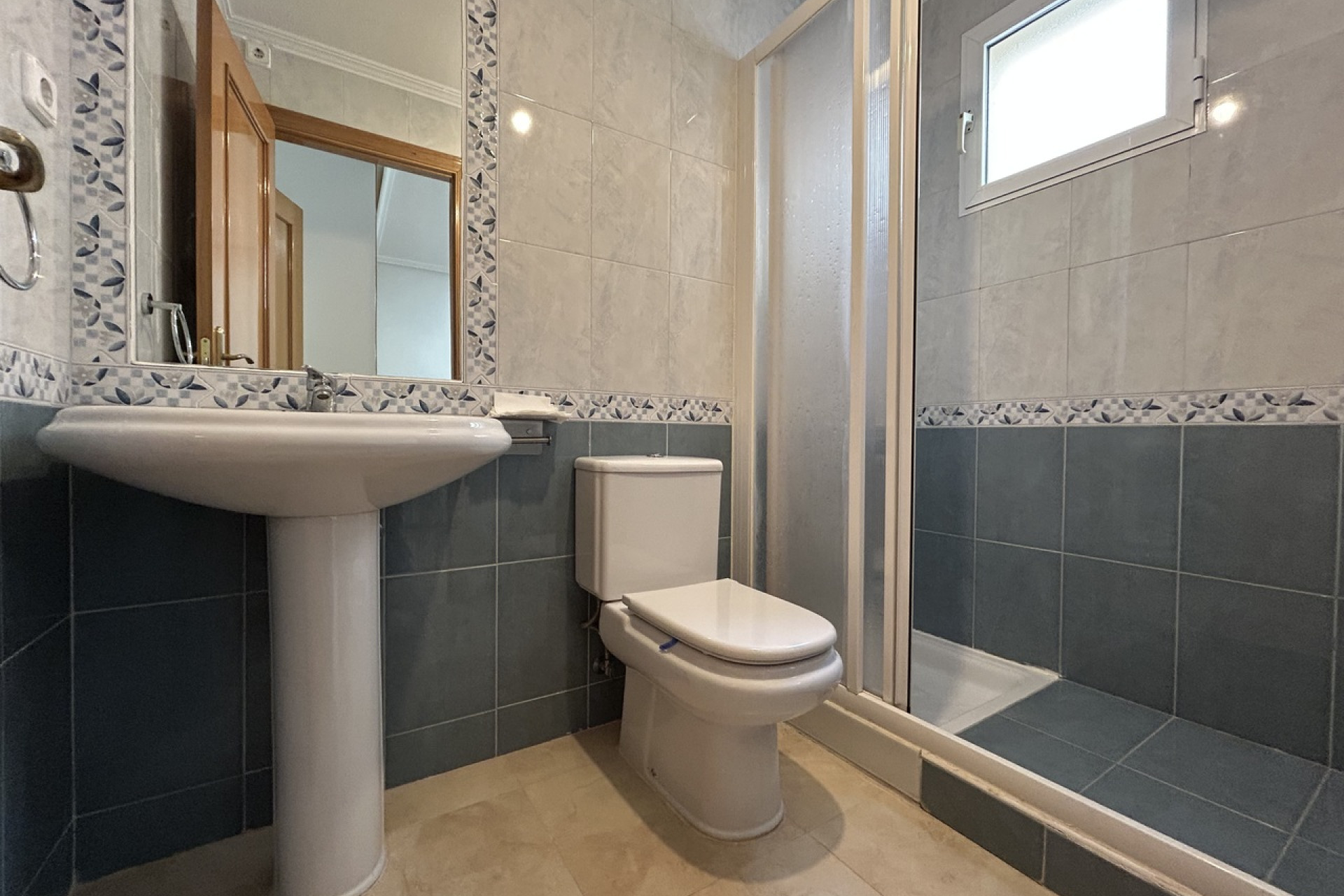 Resale - Apartment -
San Miguel de Salinas - San Miguel