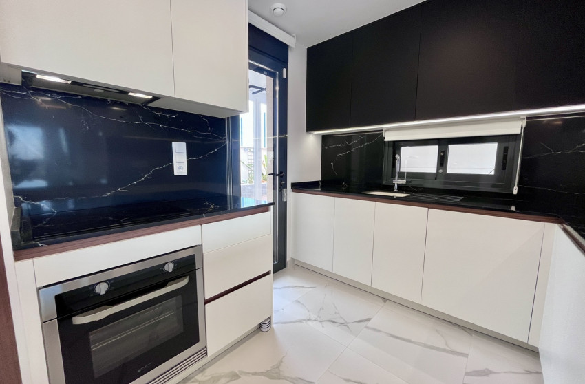 Resale - Apartment -
San Miguel de Salinas