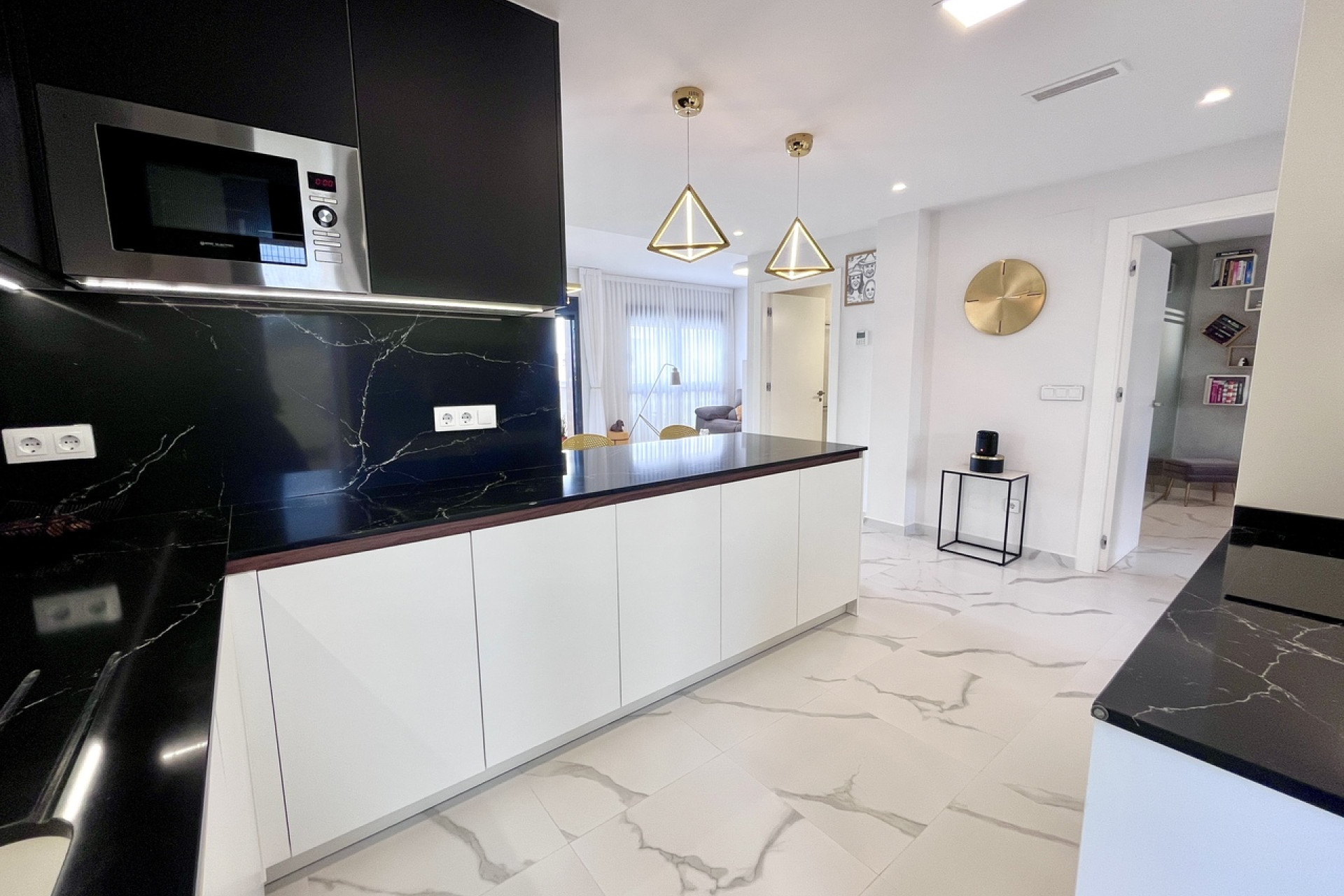 Resale - Apartment -
San Miguel de Salinas