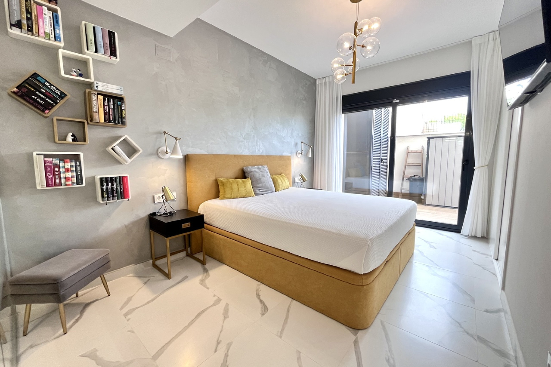 Resale - Apartment -
San Miguel de Salinas