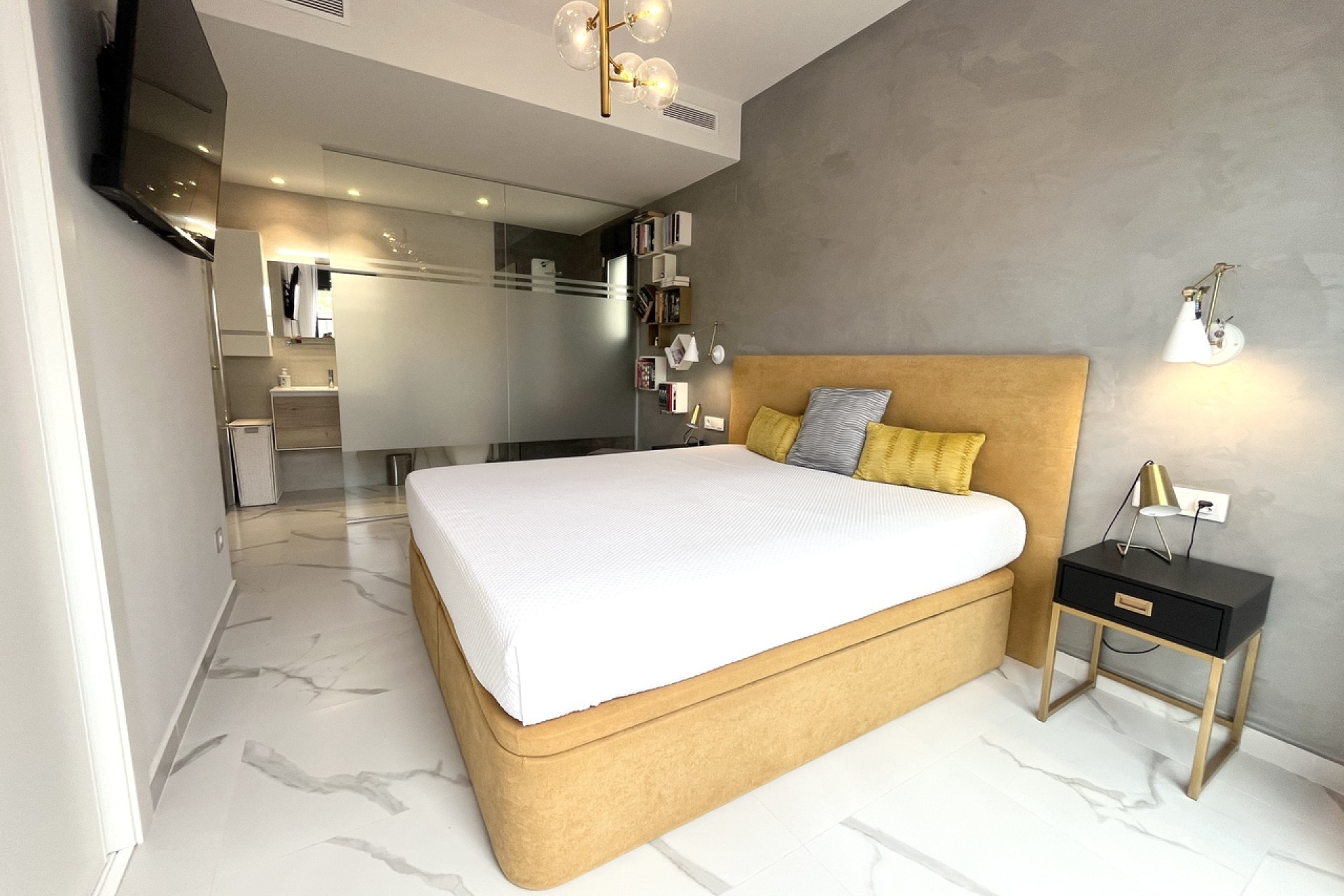 Resale - Apartment -
San Miguel de Salinas